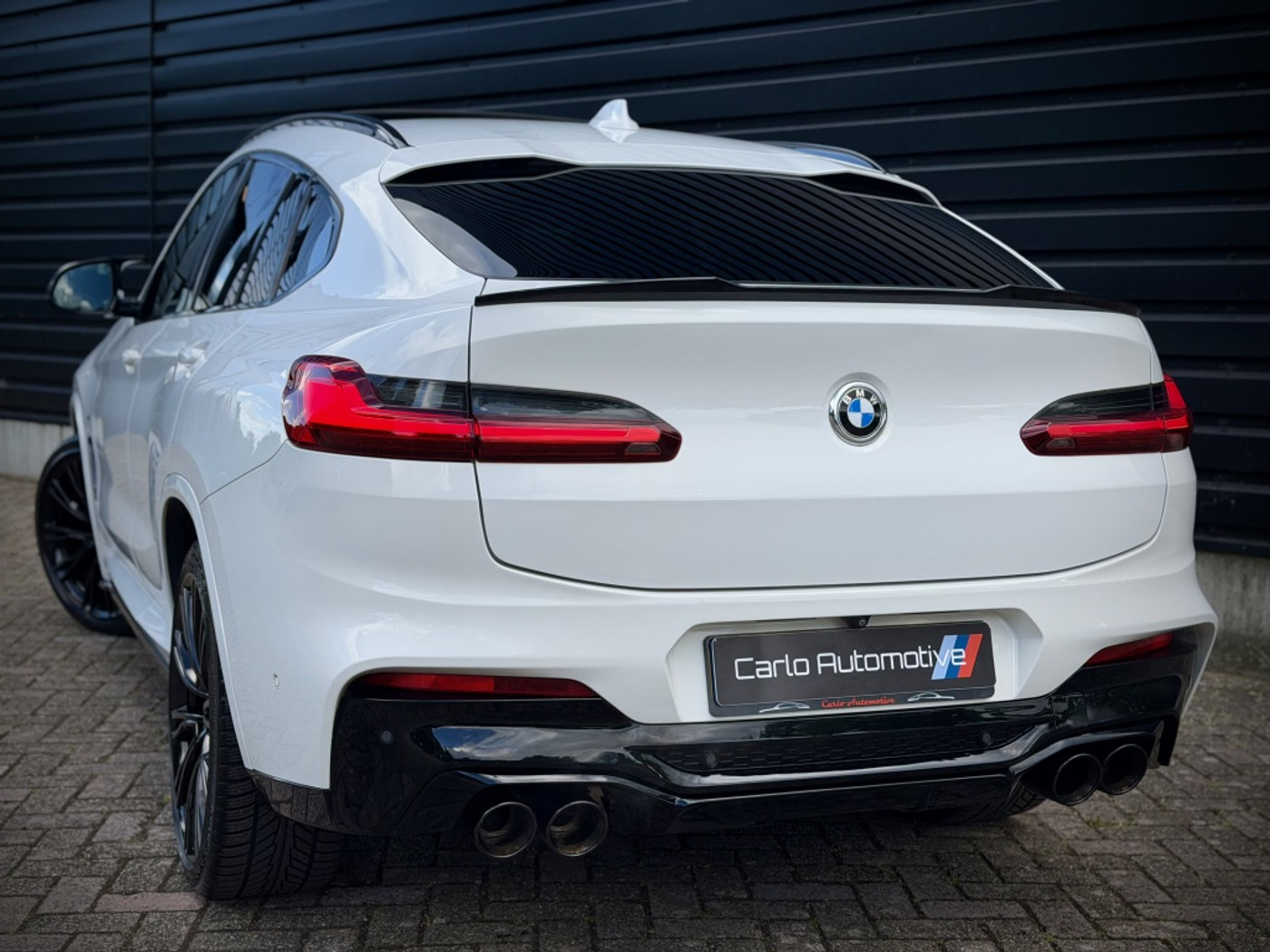 Foto van BMW X4 Xdrive20i