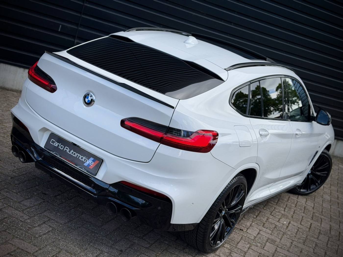 Foto van BMW X4 Xdrive20i