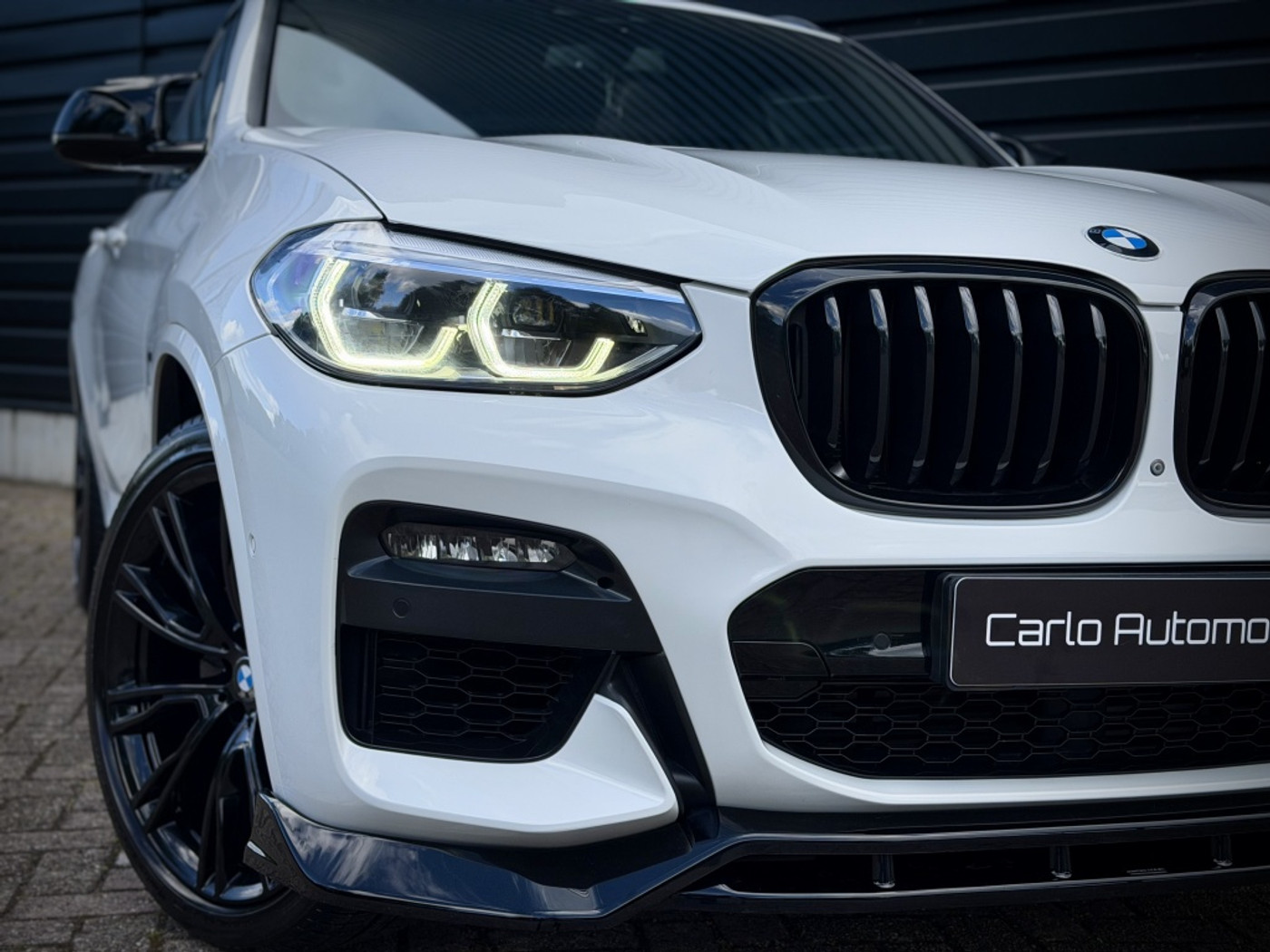 Foto van BMW X4 Xdrive20i