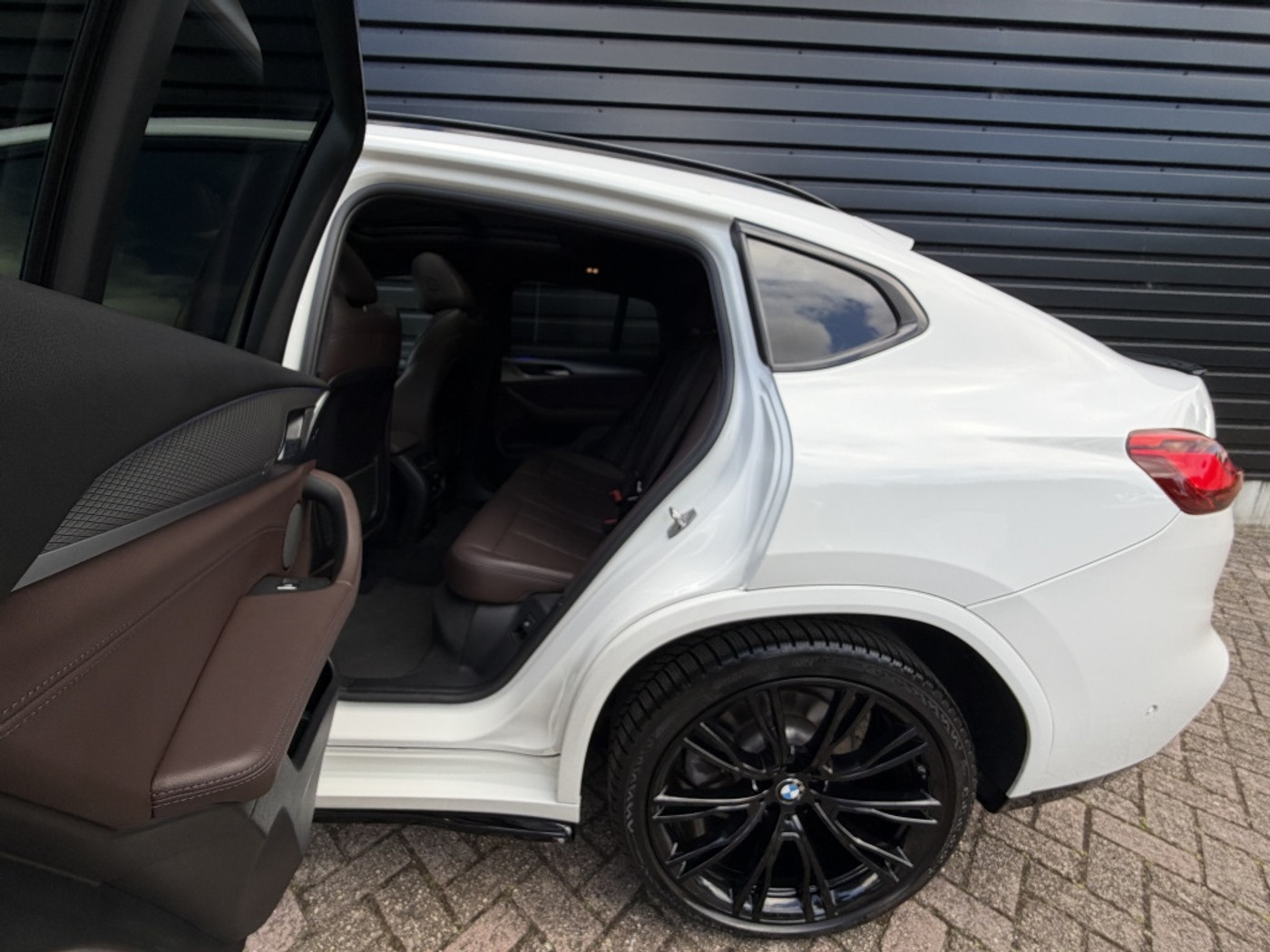 Foto van BMW X4 Xdrive20i