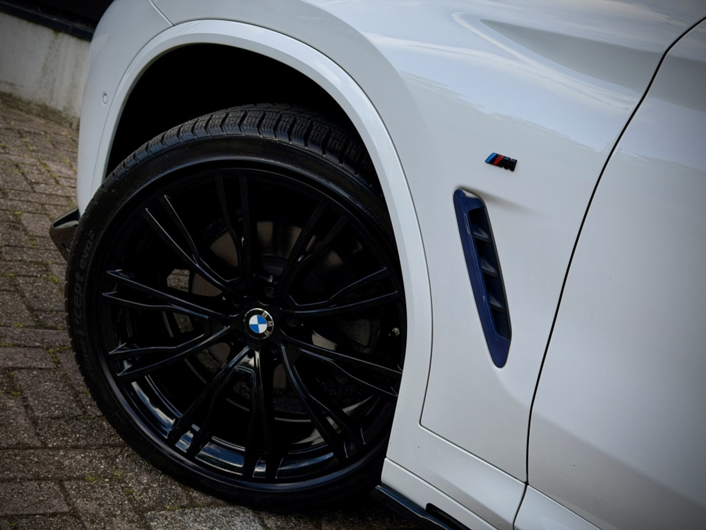 Foto van BMW X4 Xdrive20i
