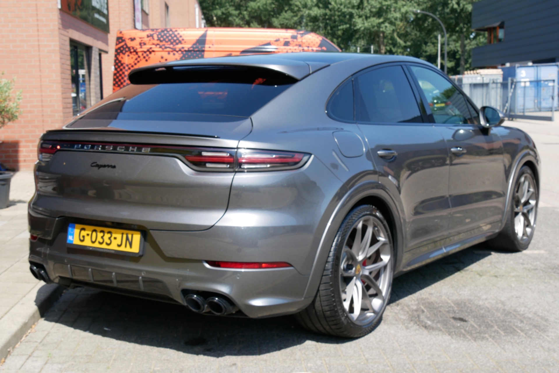 Foto van Porsche Cayenne E-hybrid