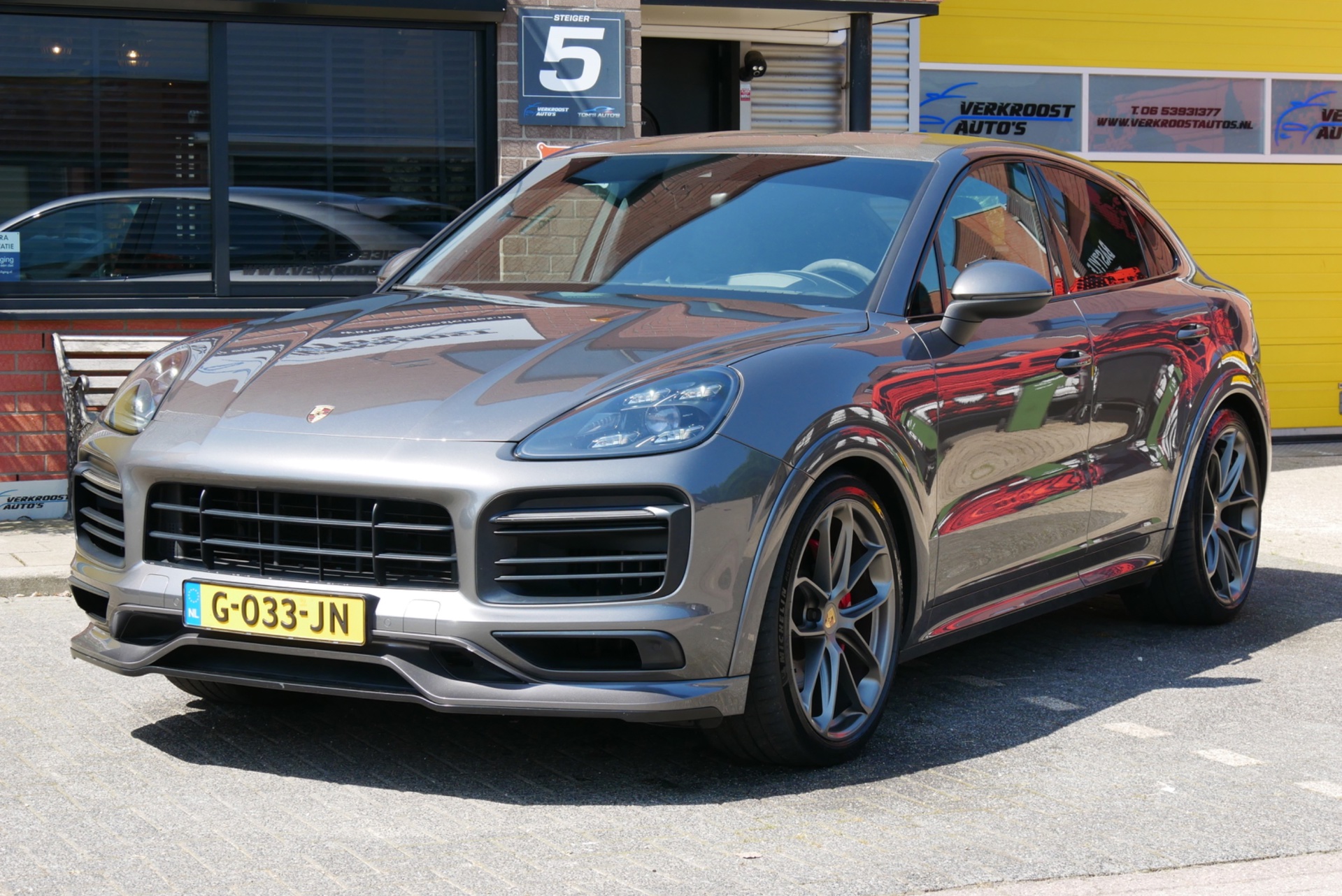 Foto van Porsche Cayenne E-hybrid