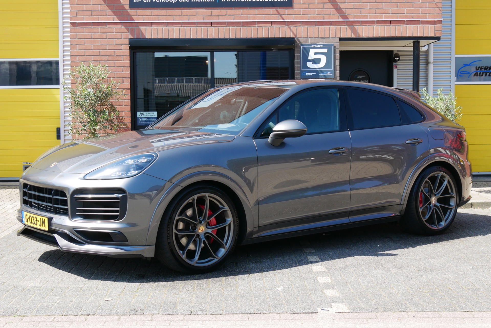 Foto van Porsche Cayenne E-hybrid