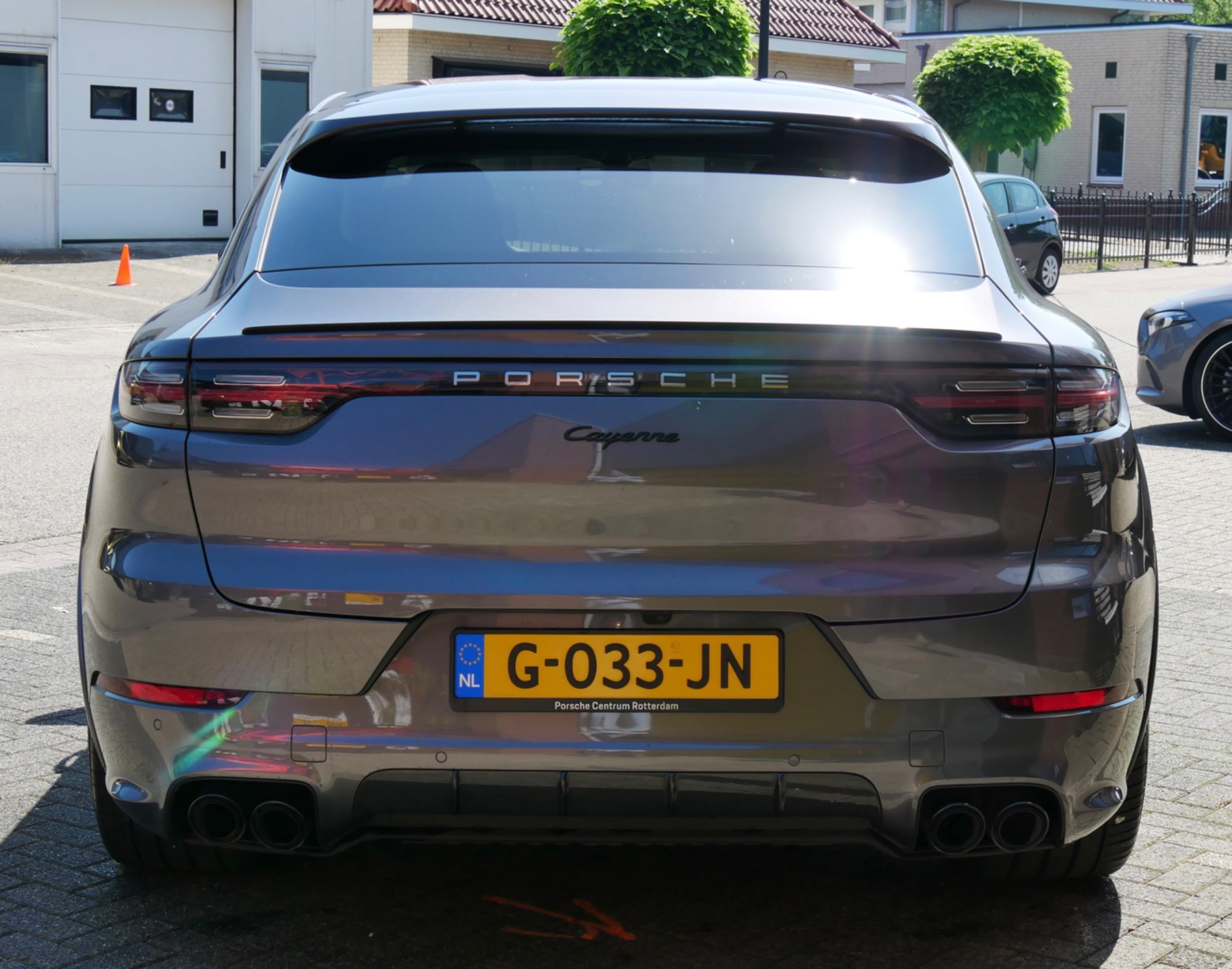 Foto van Porsche Cayenne E-hybrid