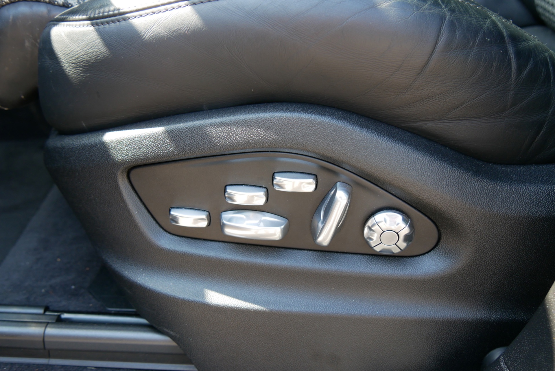 Foto van Porsche Cayenne E-hybrid
