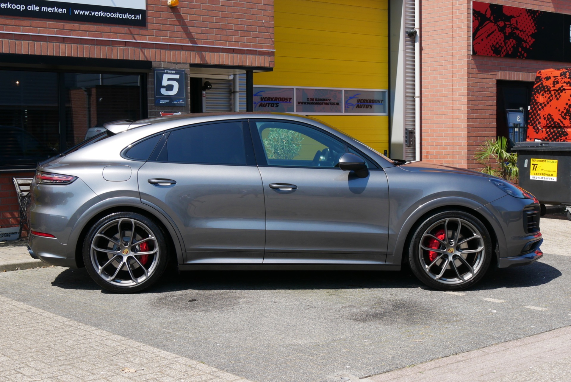 Foto van Porsche Cayenne E-hybrid