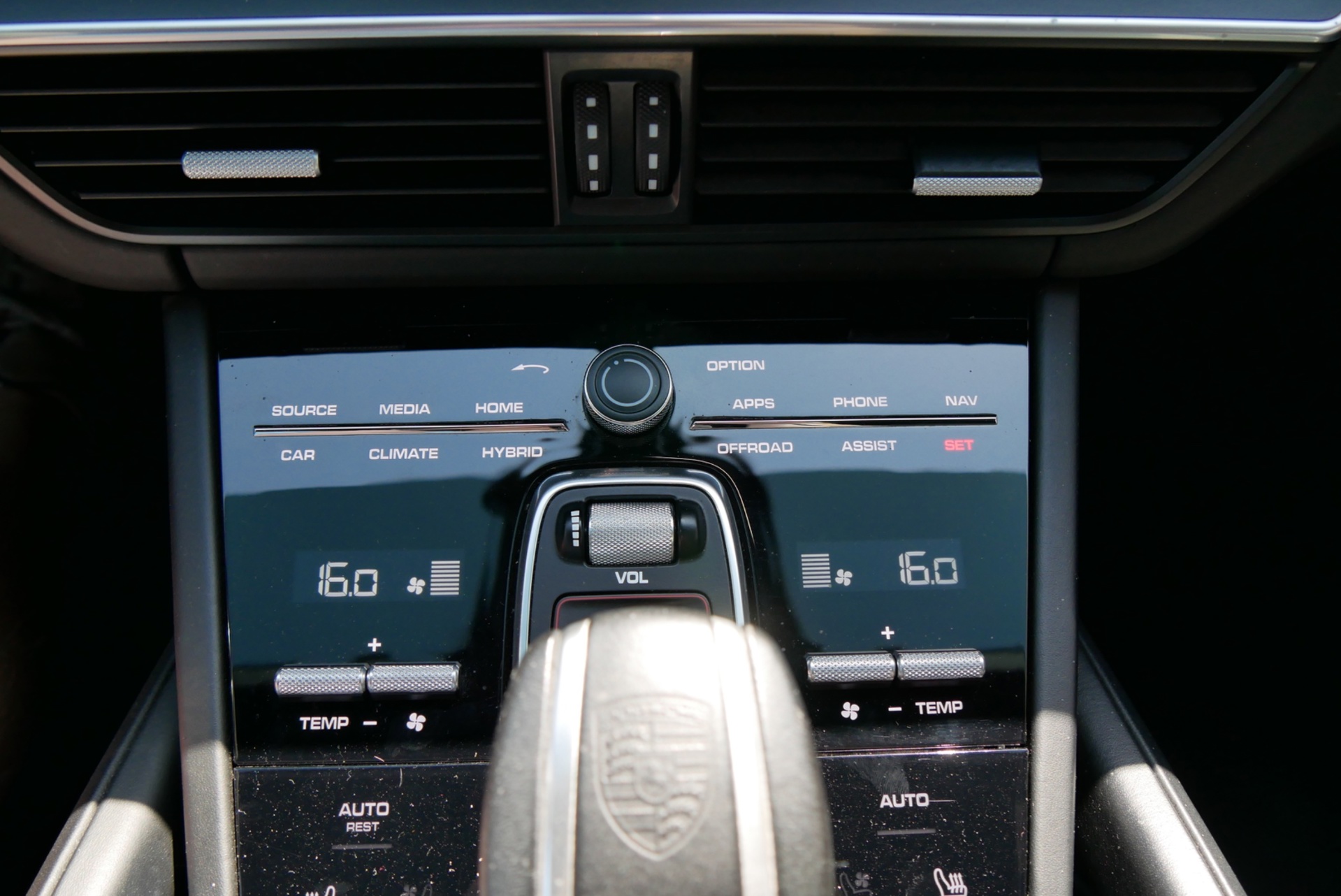 Foto van Porsche Cayenne E-hybrid