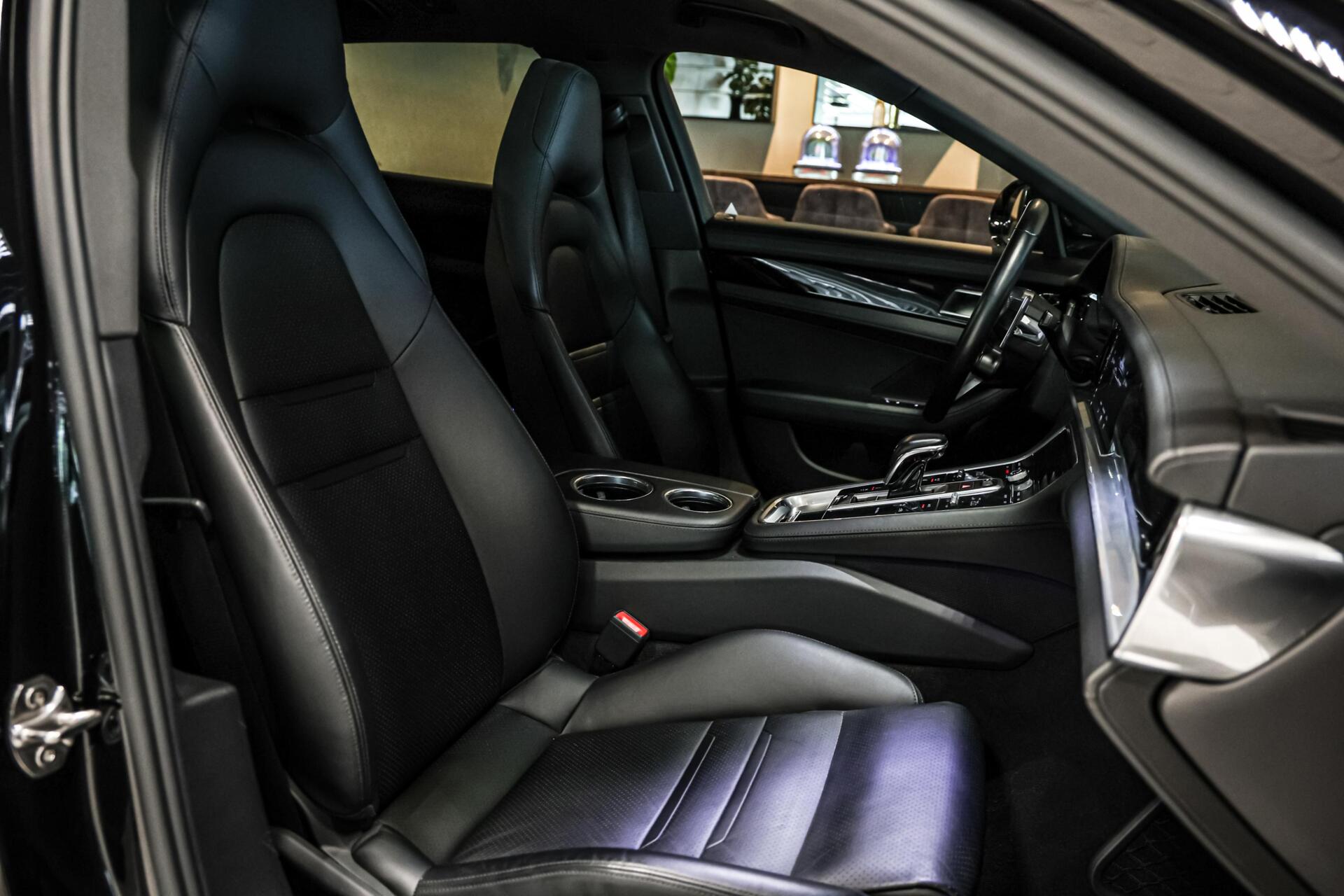 Foto van Porsche Panamera Sport Turismo