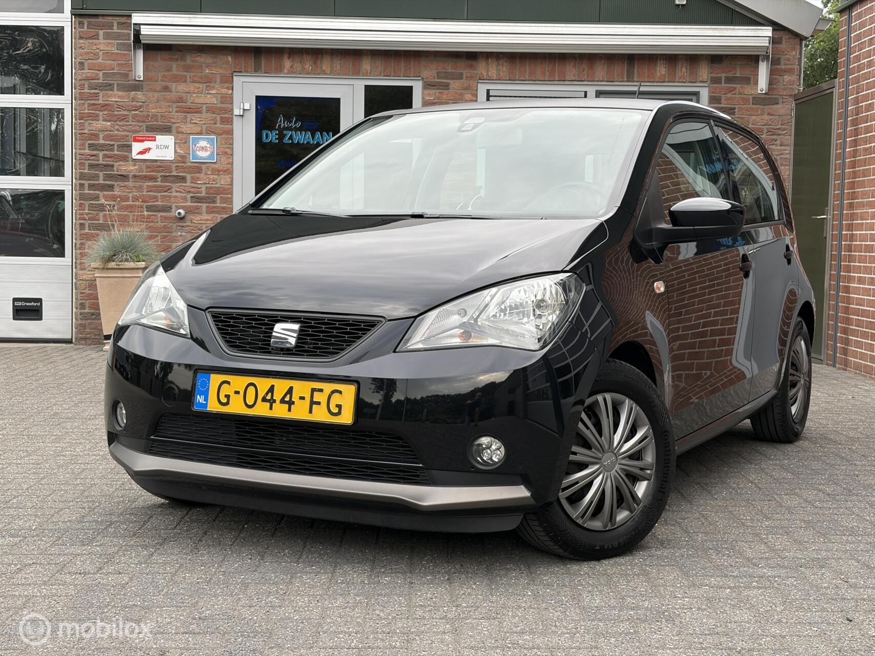 Seat Mii 1.0 Sport Intense|Parkeersensoren|1e eigenaar|Dealeronderhouden. 2019 - voorkant