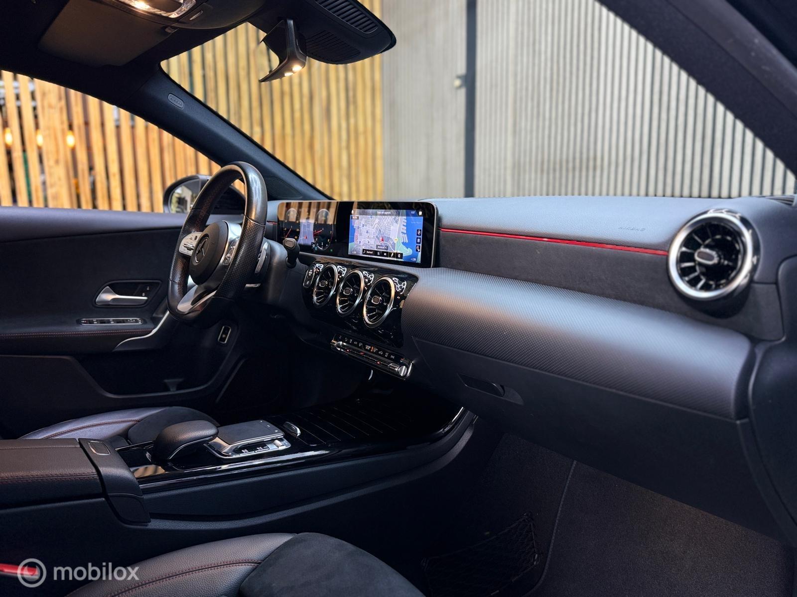 Foto van Mercedes-Benz A 200