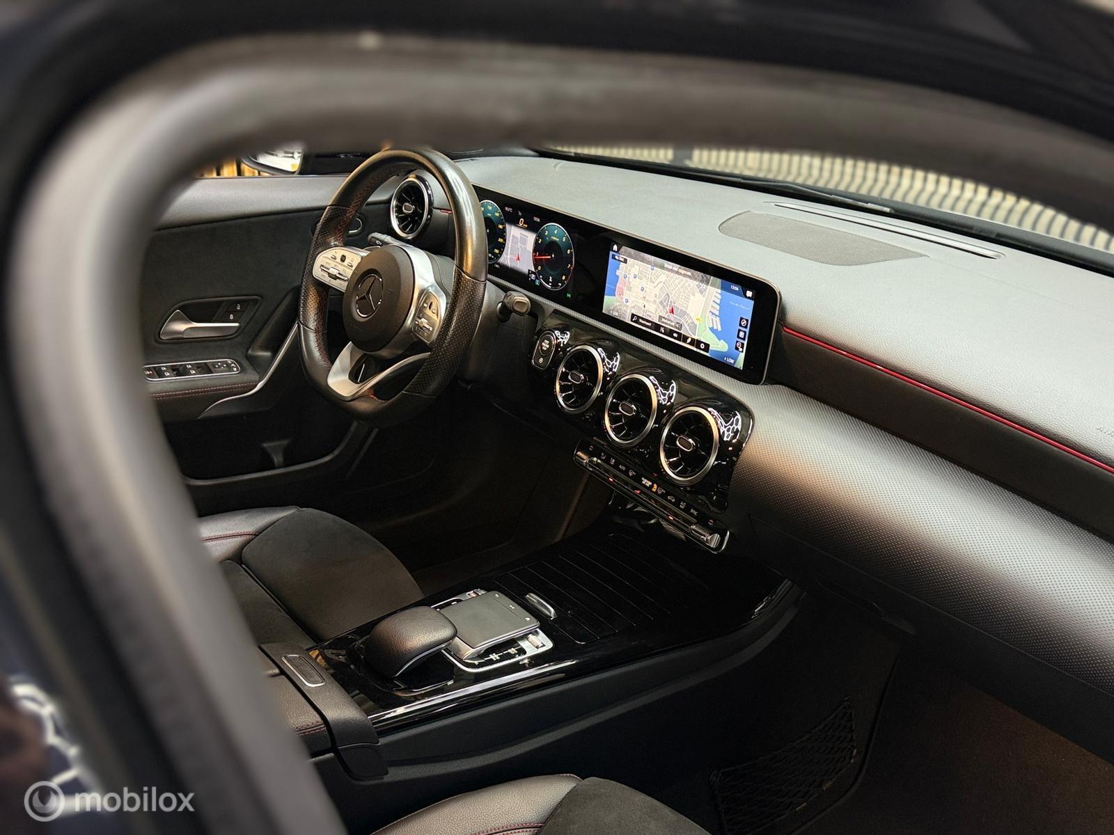 Foto van Mercedes-Benz A 200