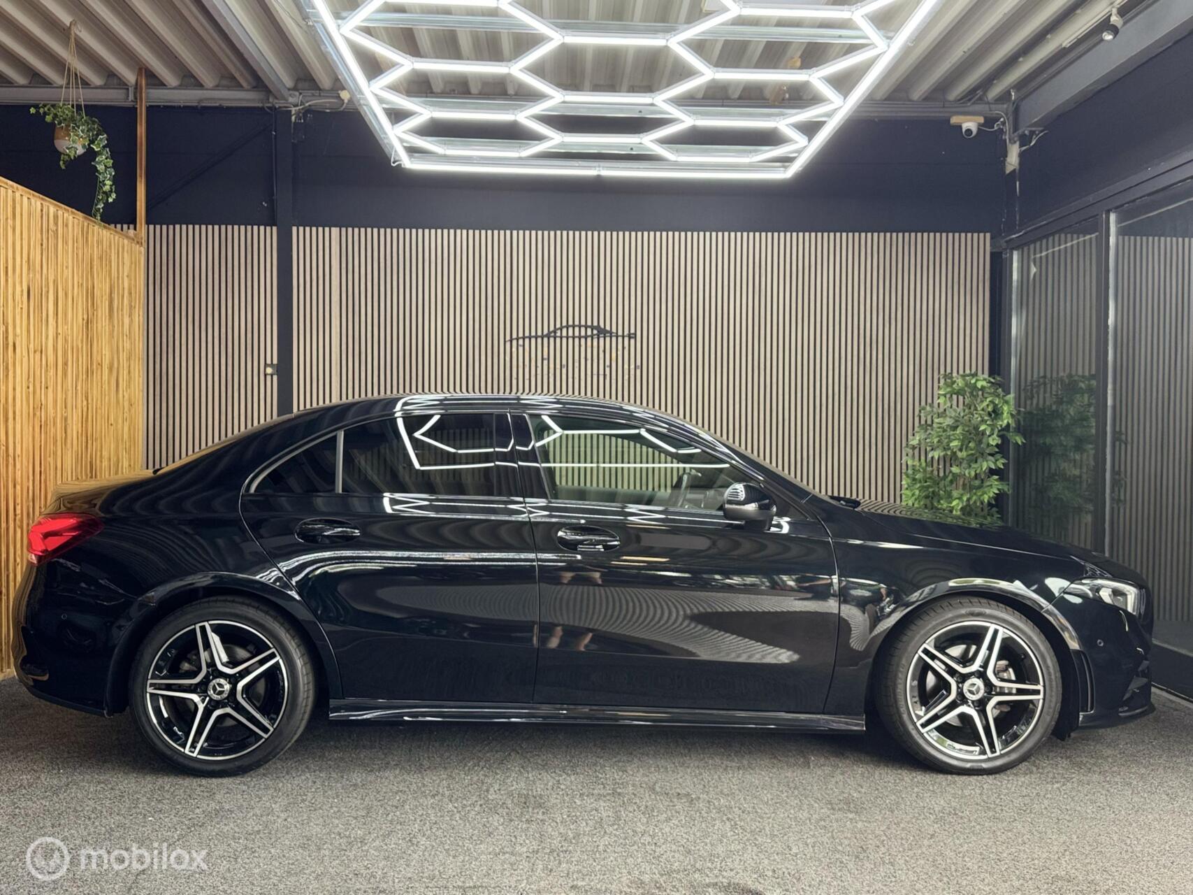 Foto van Mercedes-Benz A 200