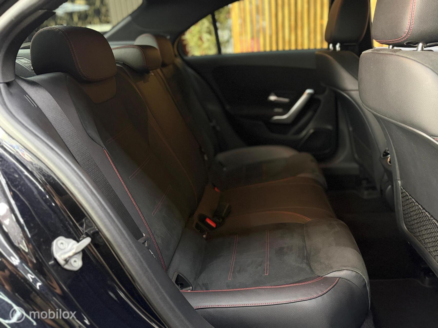 Foto van Mercedes-Benz A 200