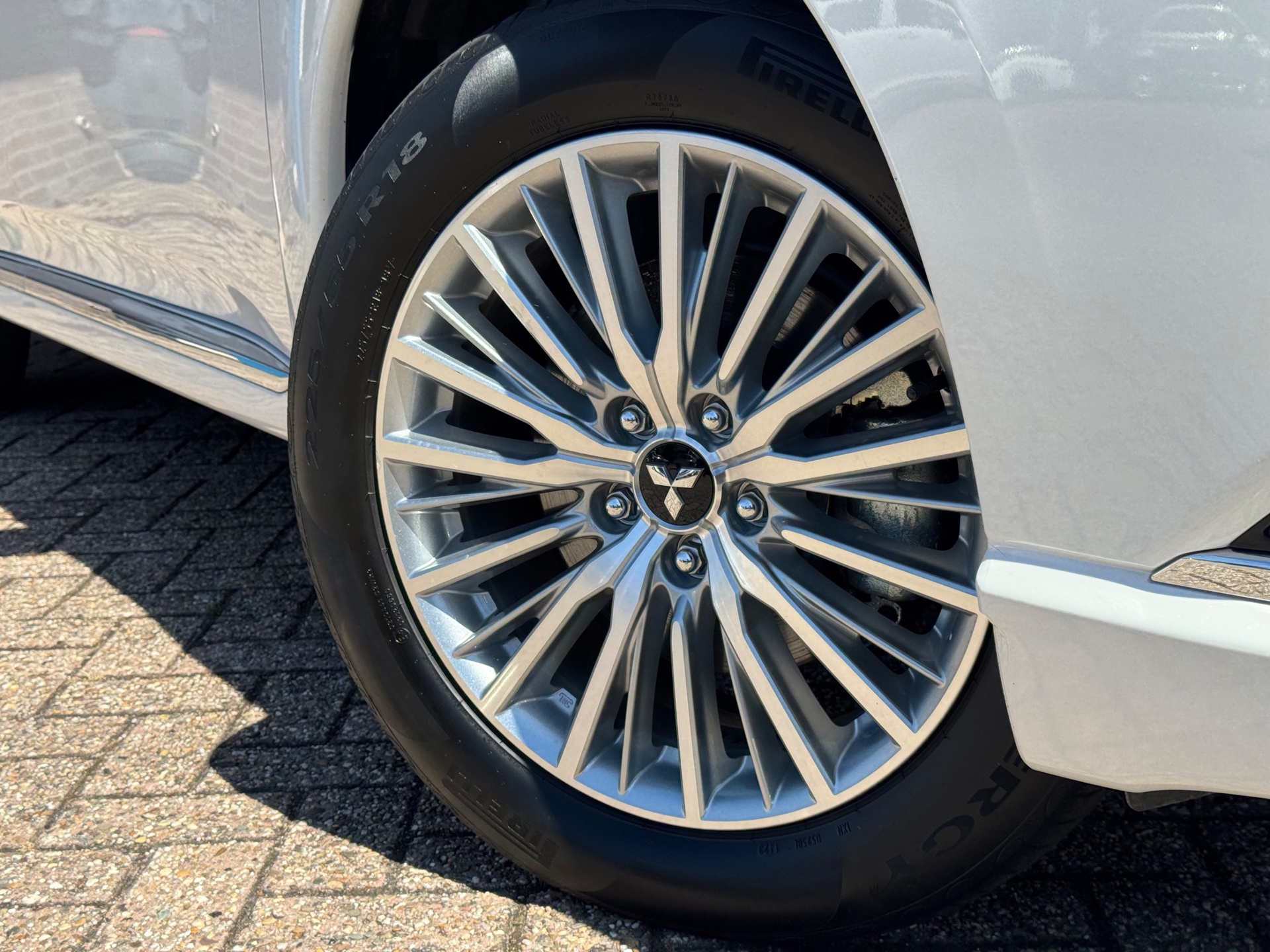 Foto van Mitsubishi Mitsubishi Outlander