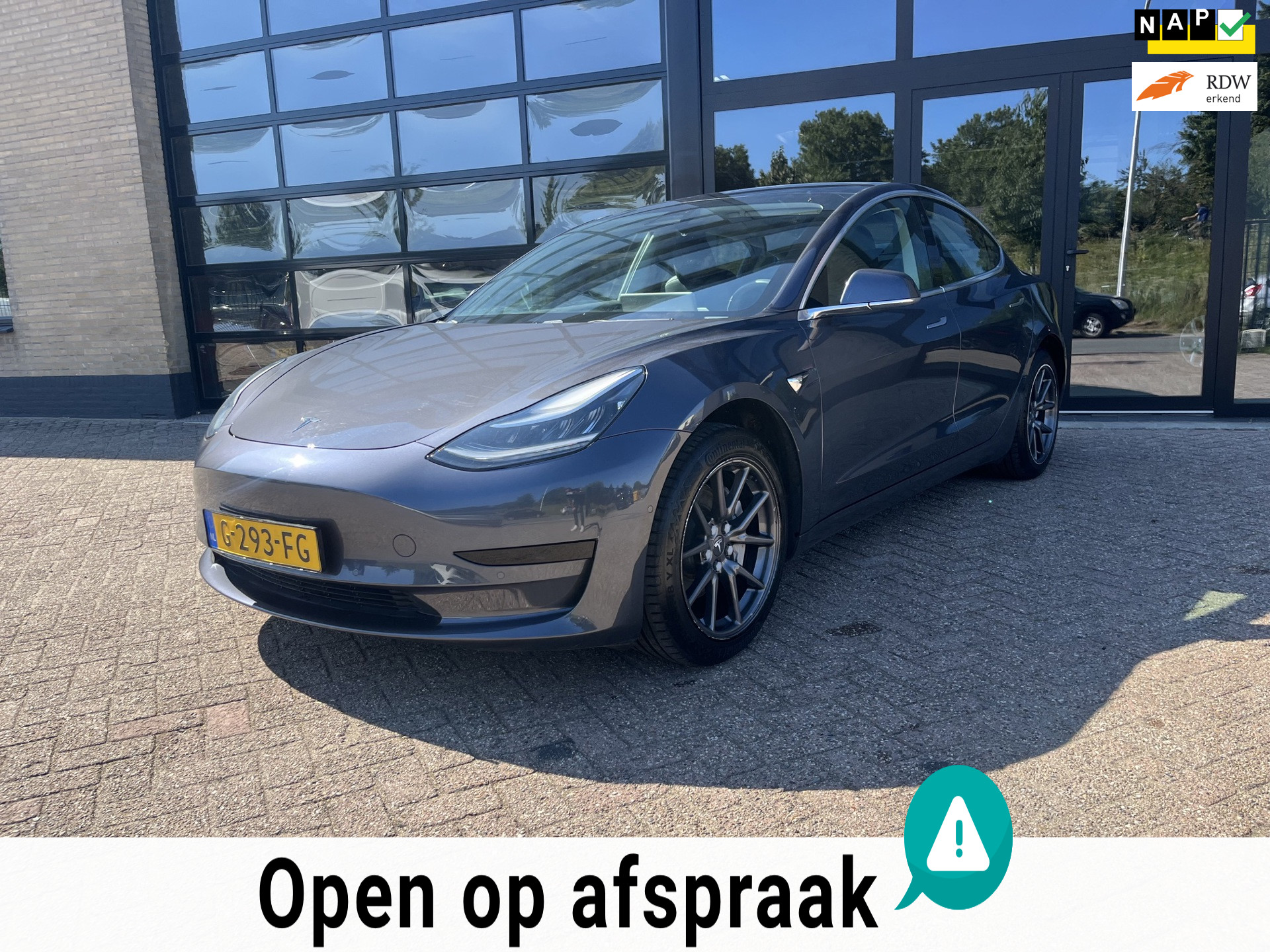 Tesla Model 3 Standard RWD Plus 60 kWh, Pano , 1 Eigenaar 2019 - voorkant