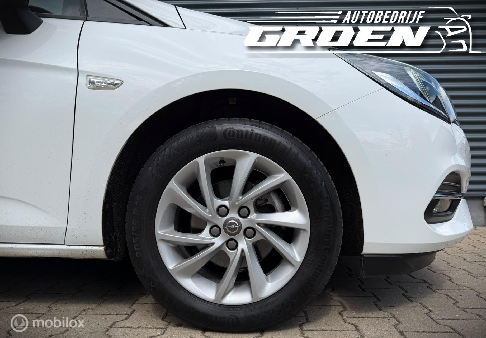Foto van Opel Astra Sports Tourer