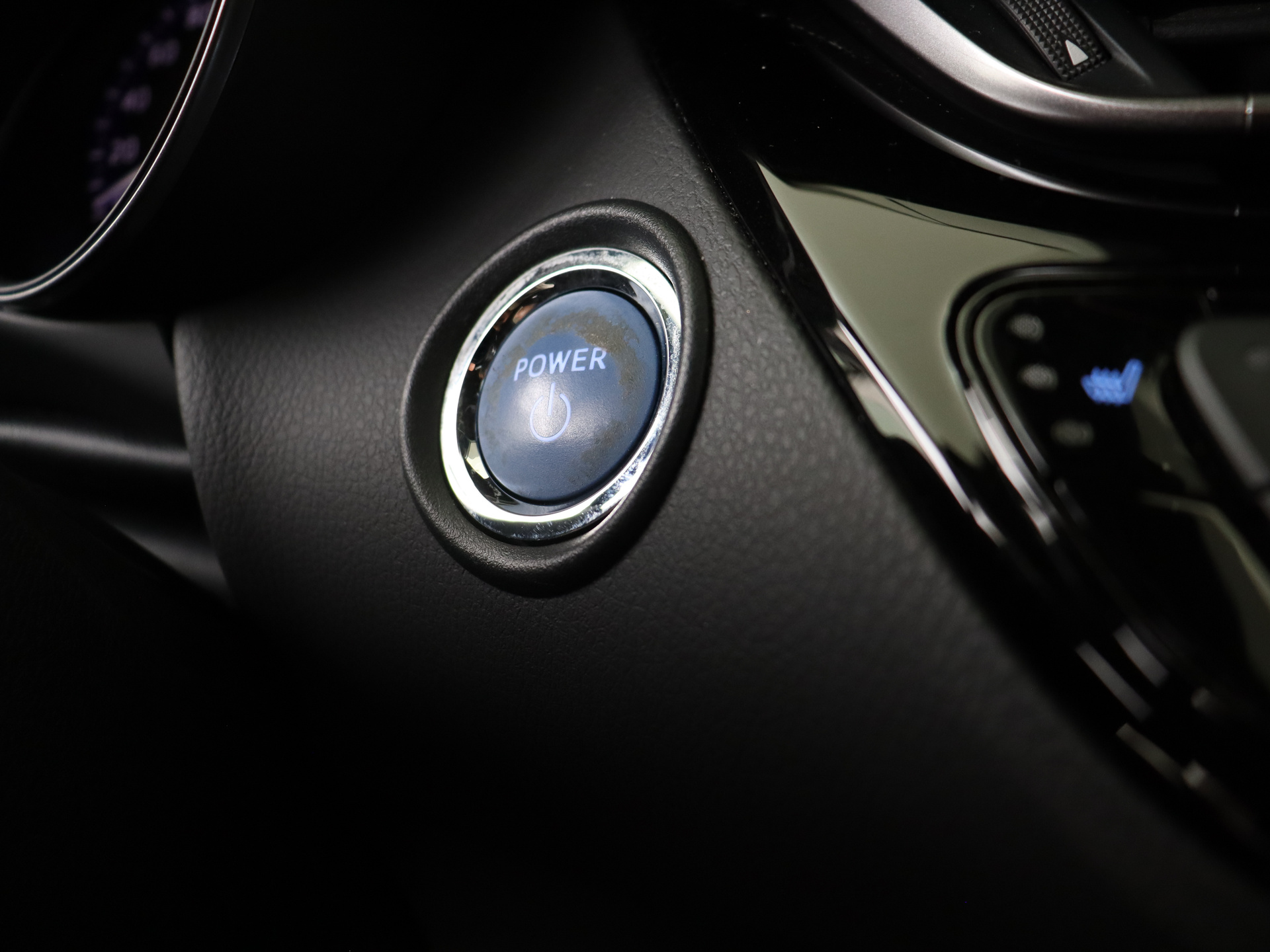 Foto van Toyota Toyota C-hr