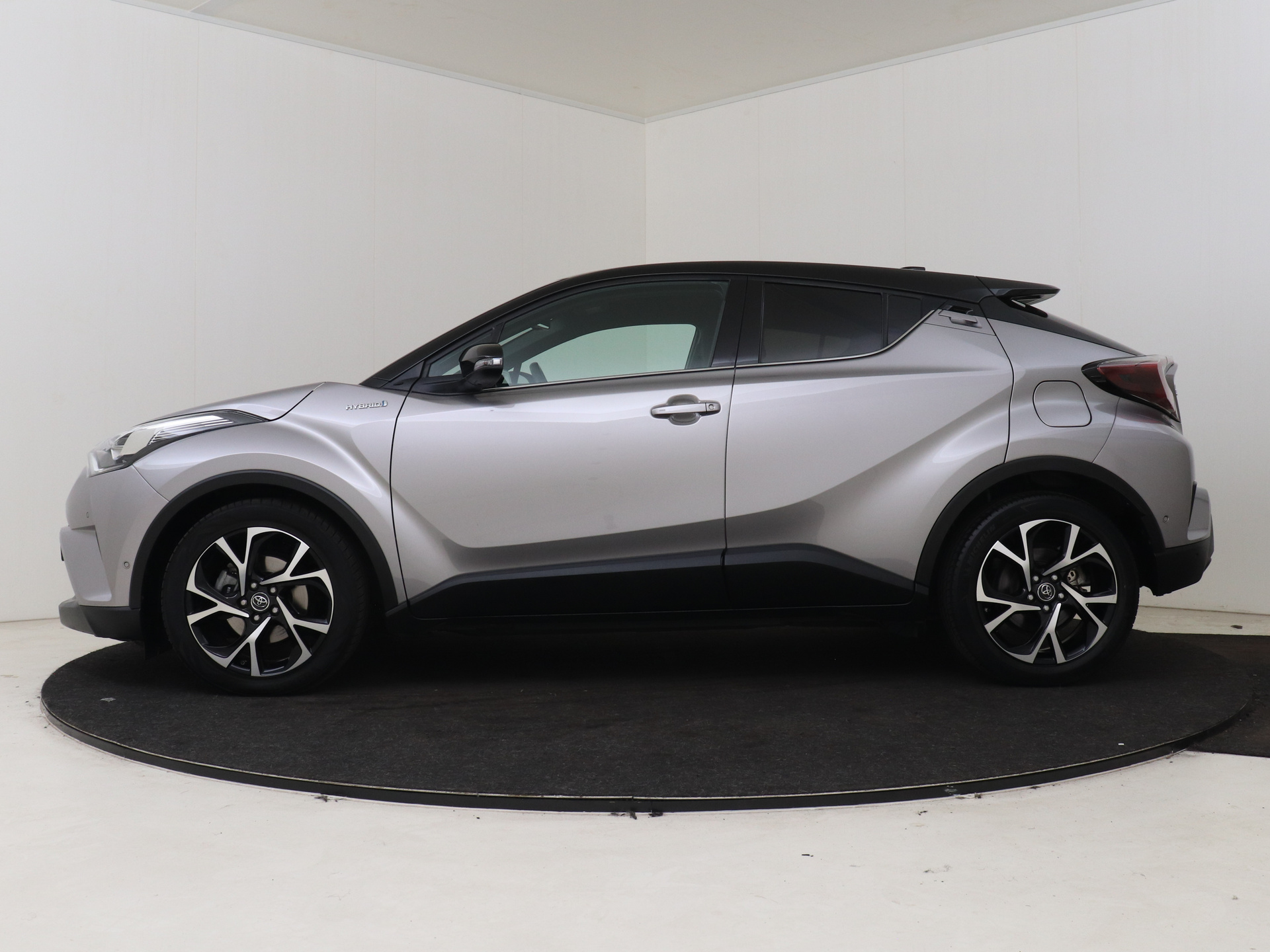 Foto van Toyota Toyota C-hr