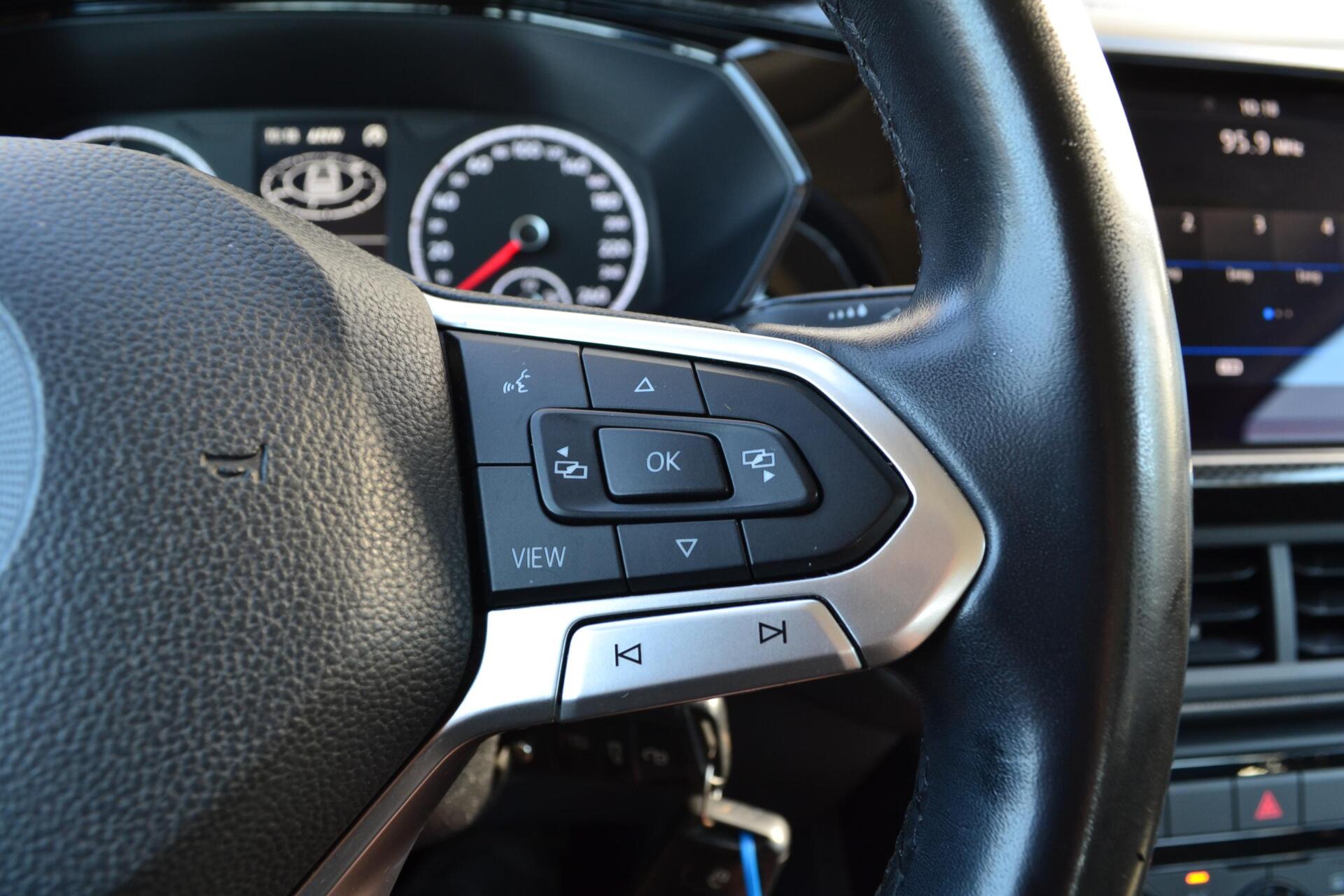 Foto van Volkswagen T-cross