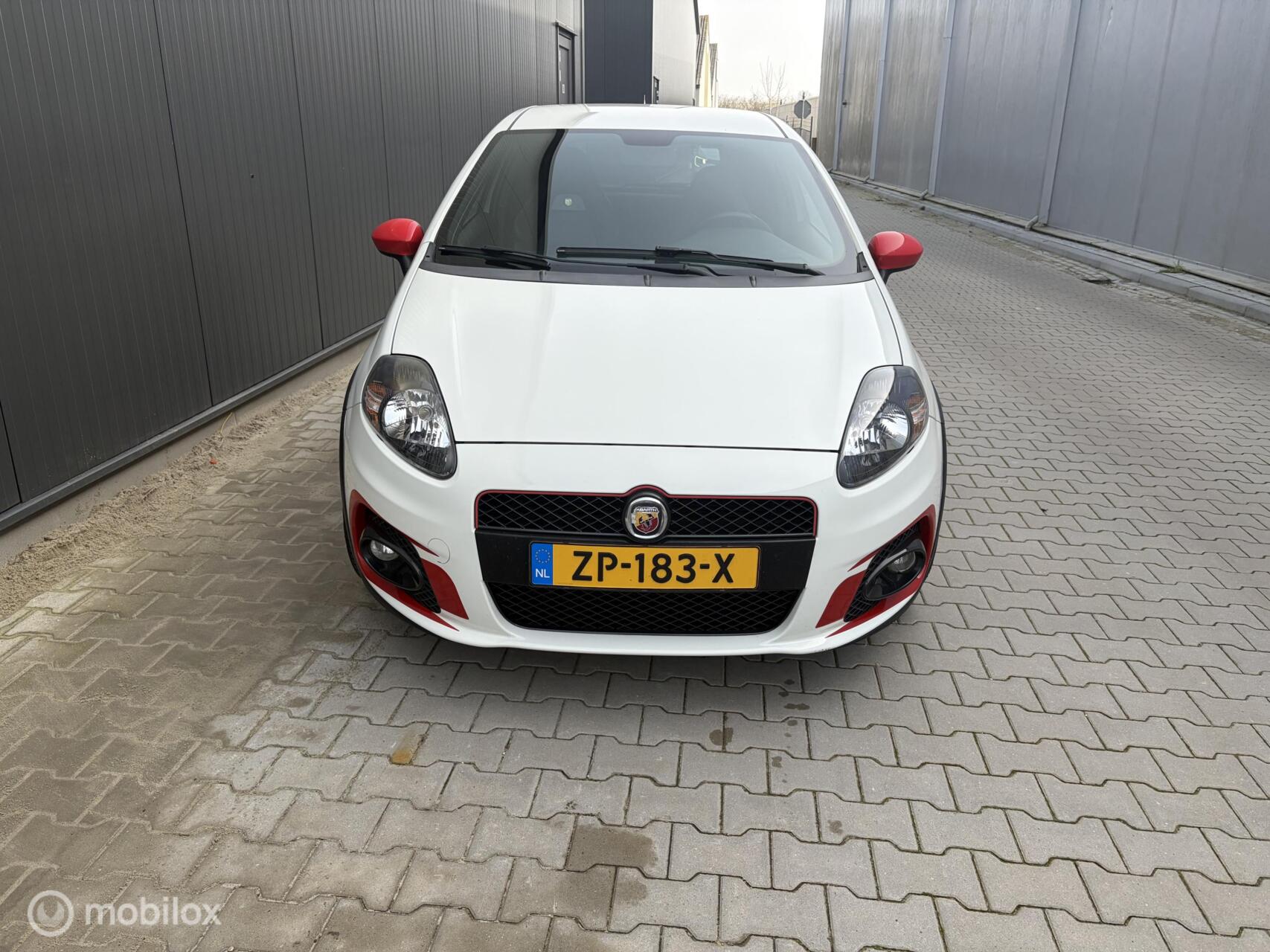 Foto van Fiat Punto Abarth