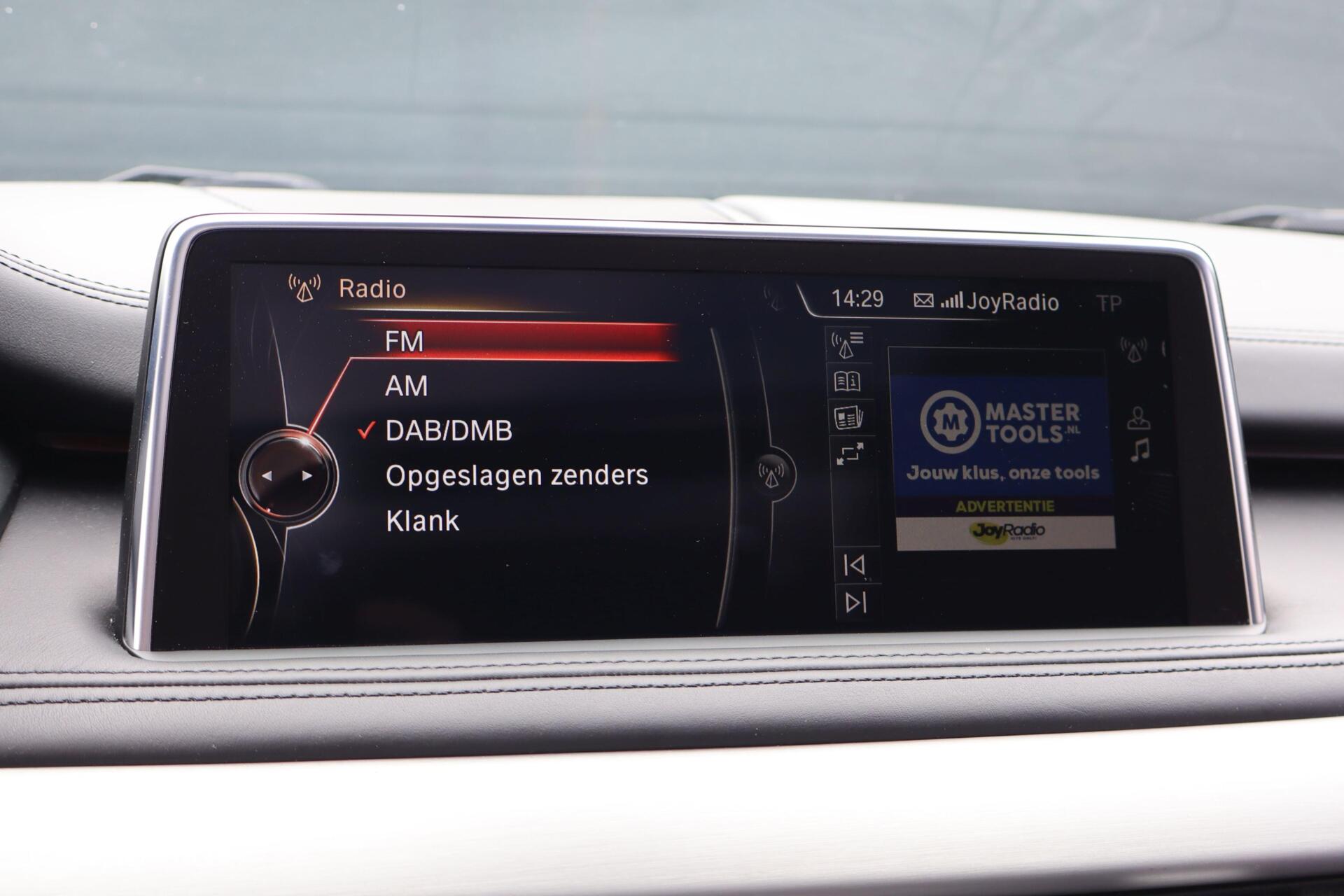 Foto van BMW X5 Xdrive50i