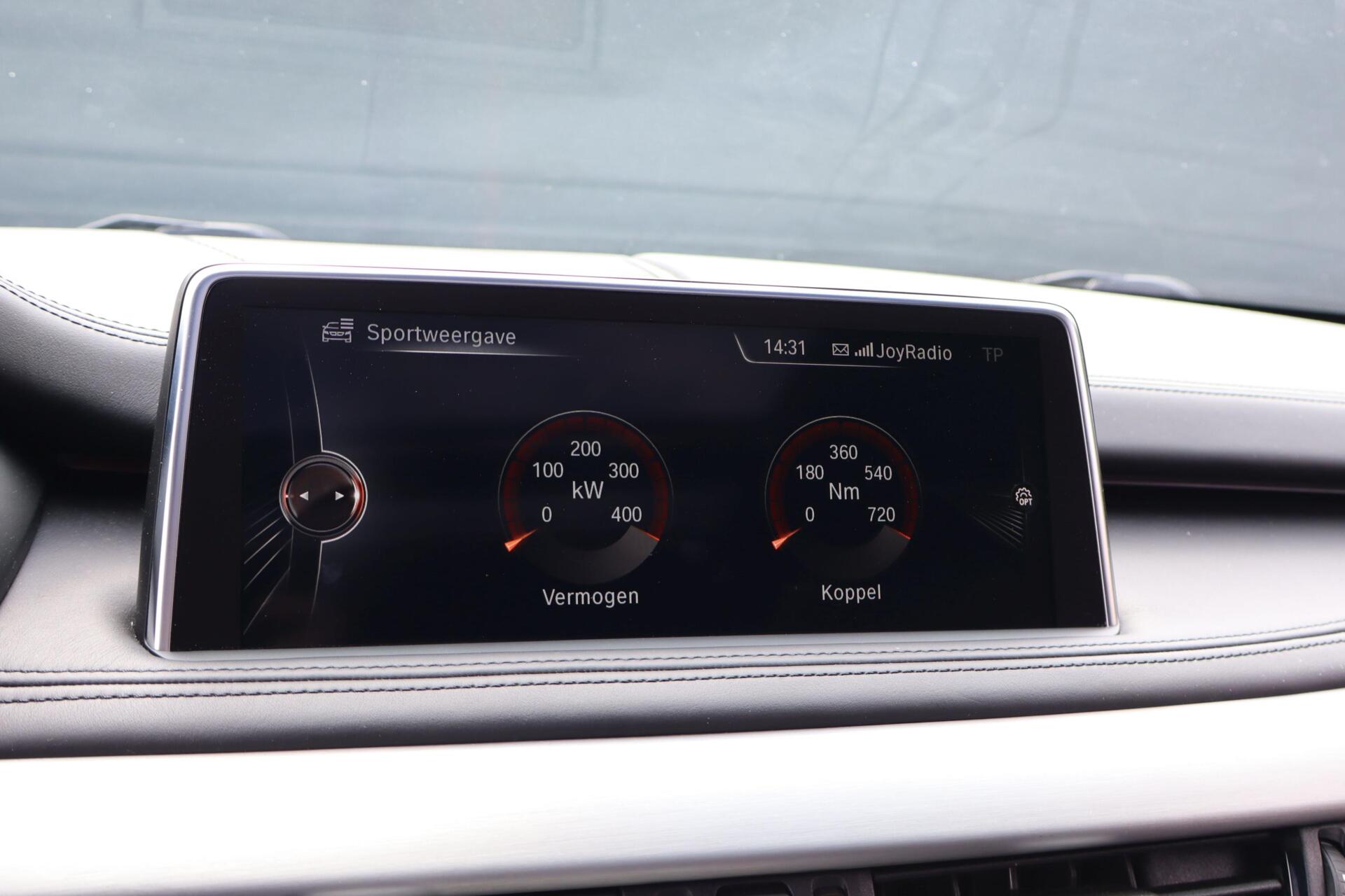 Foto van BMW X5 Xdrive50i