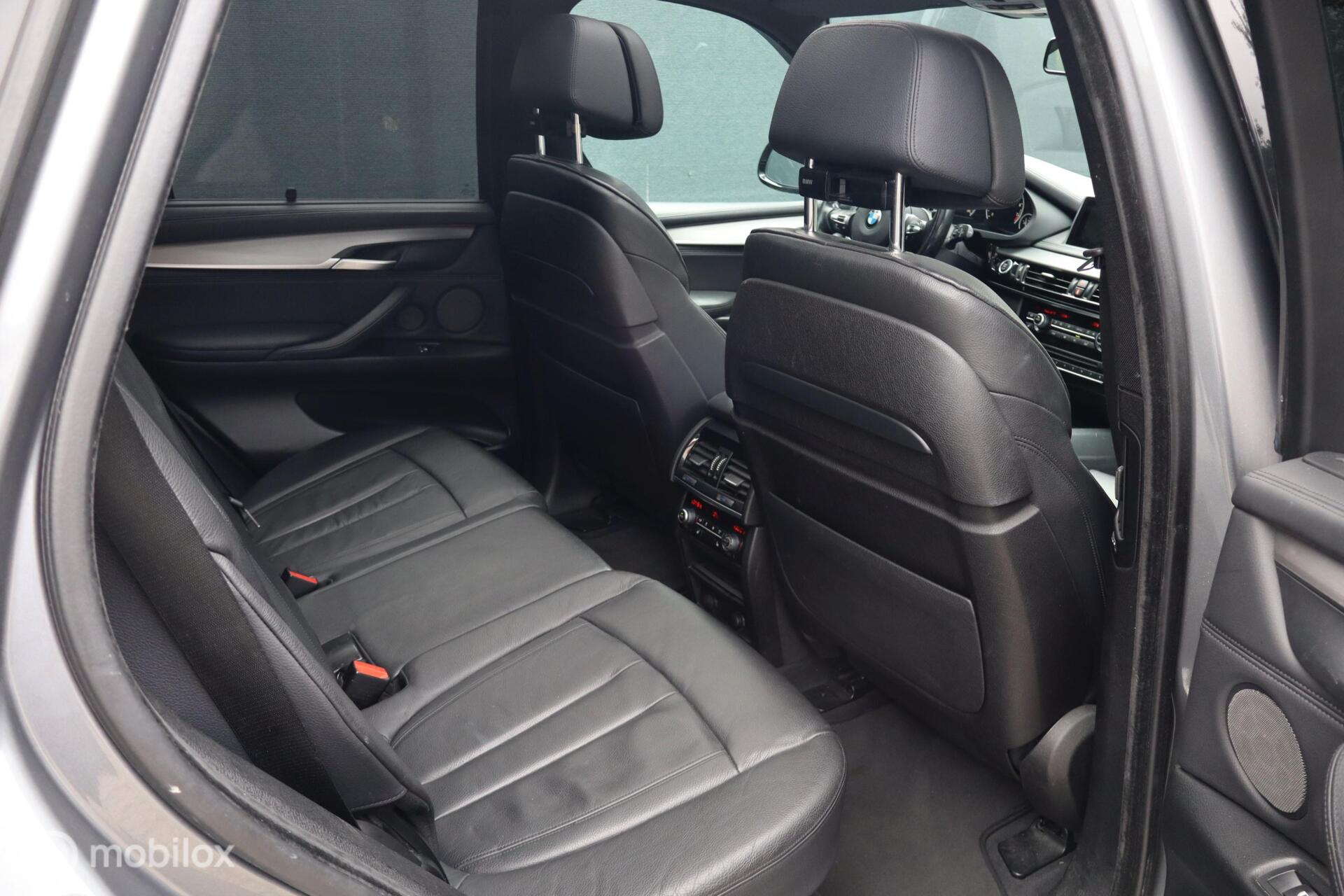 Foto van BMW X5 Xdrive50i