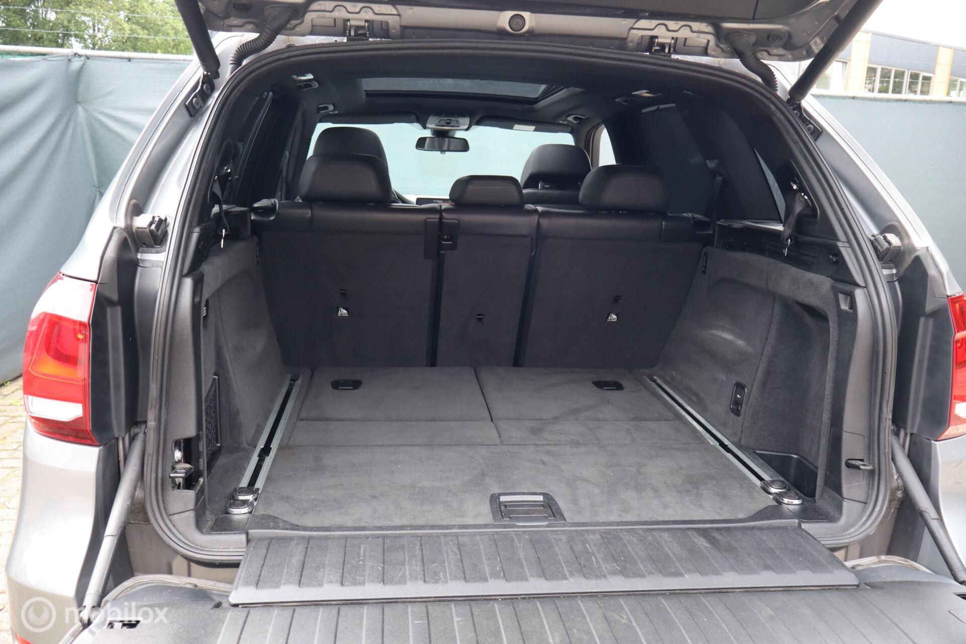 Foto van BMW X5 Xdrive50i