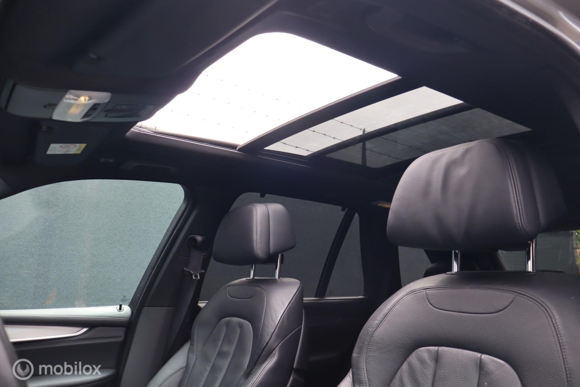 Foto van BMW X5 Xdrive50i