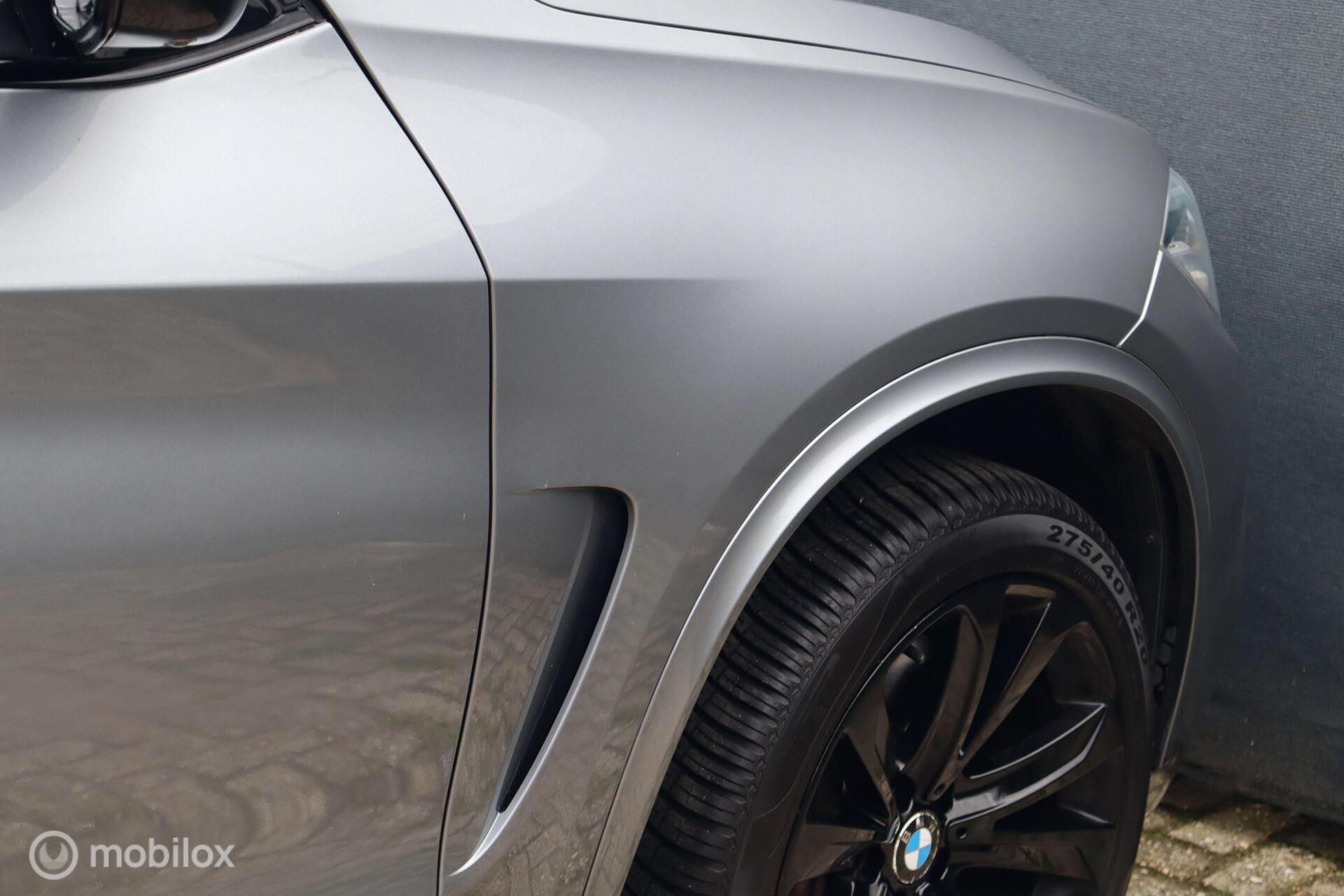 Foto van BMW X5 Xdrive50i