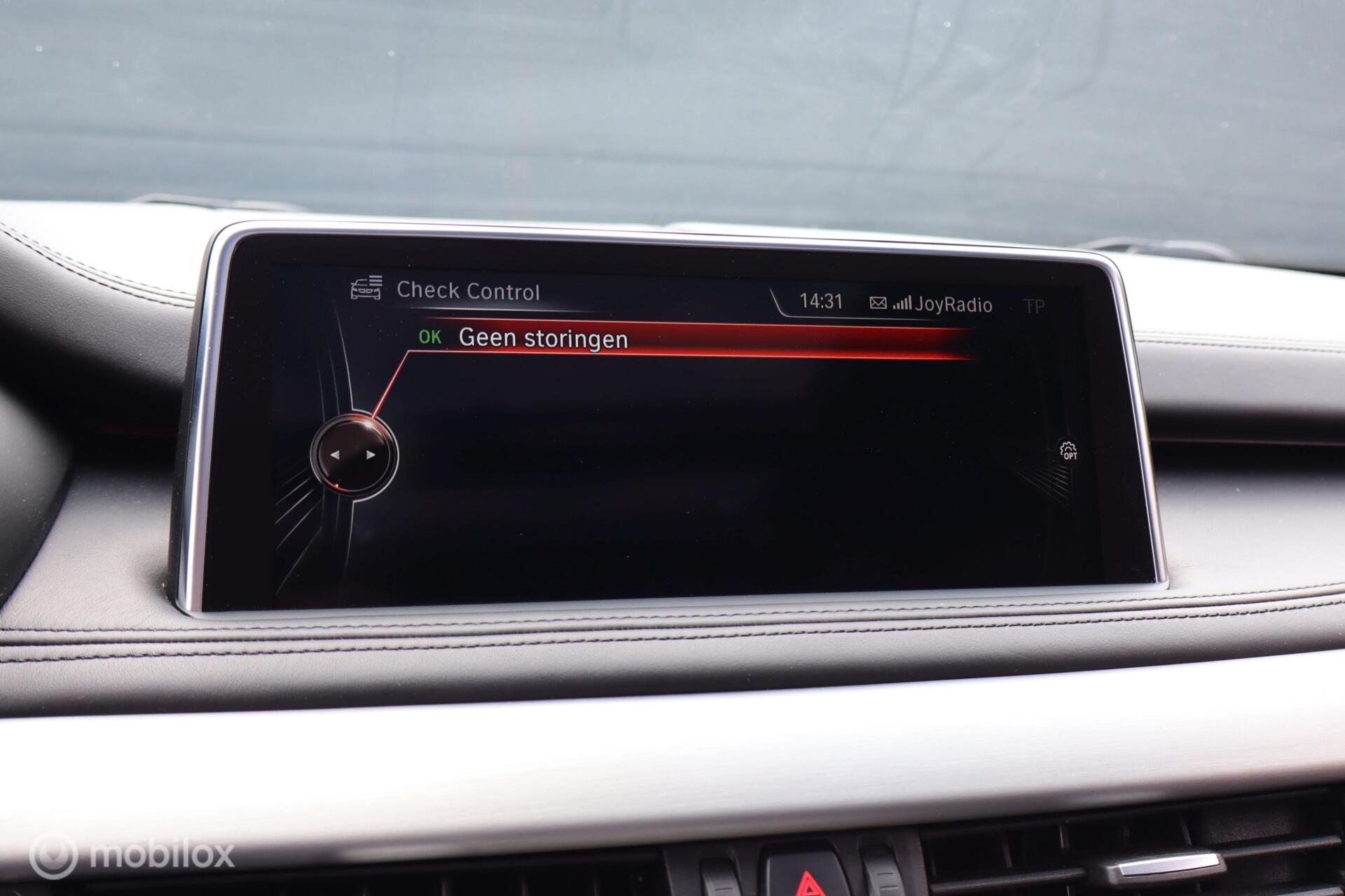 Foto van BMW X5 Xdrive50i