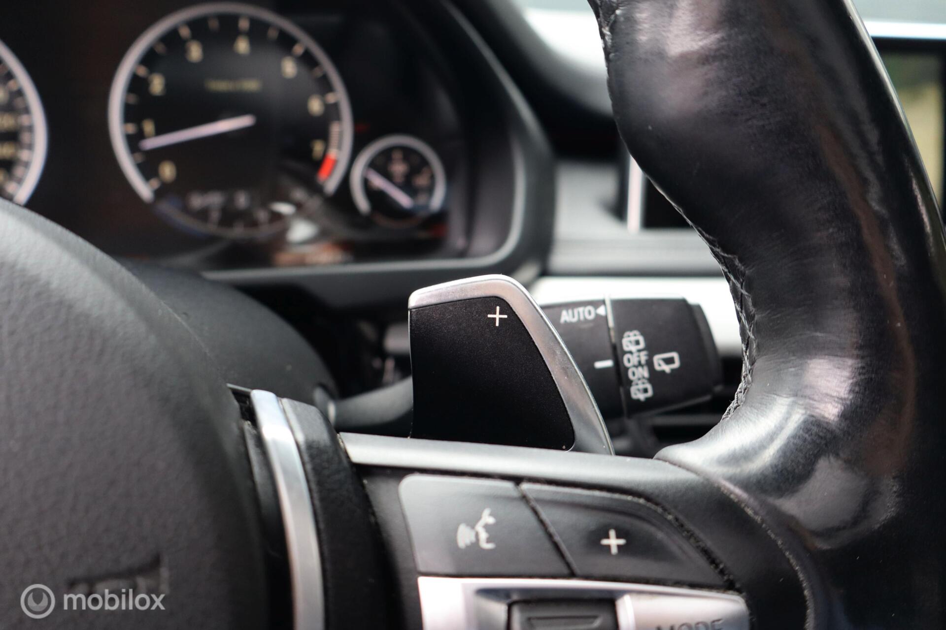 Foto van BMW X5 Xdrive50i