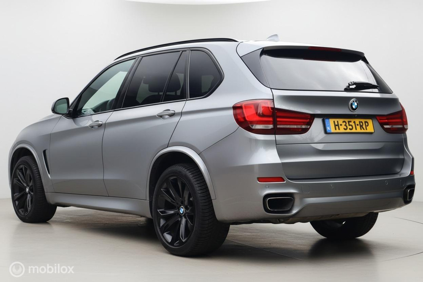 Foto van BMW X5 Xdrive50i