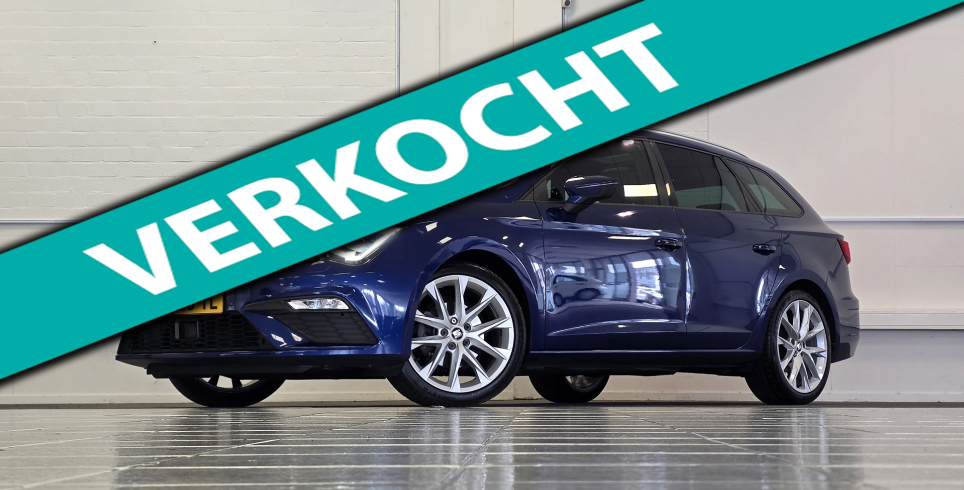 Seat Leon ST 1.4 EcoTSI FR Business Intense Schuif/kanteldak Alcantara Trekhaak LED Mooi! 2017 - voorkant