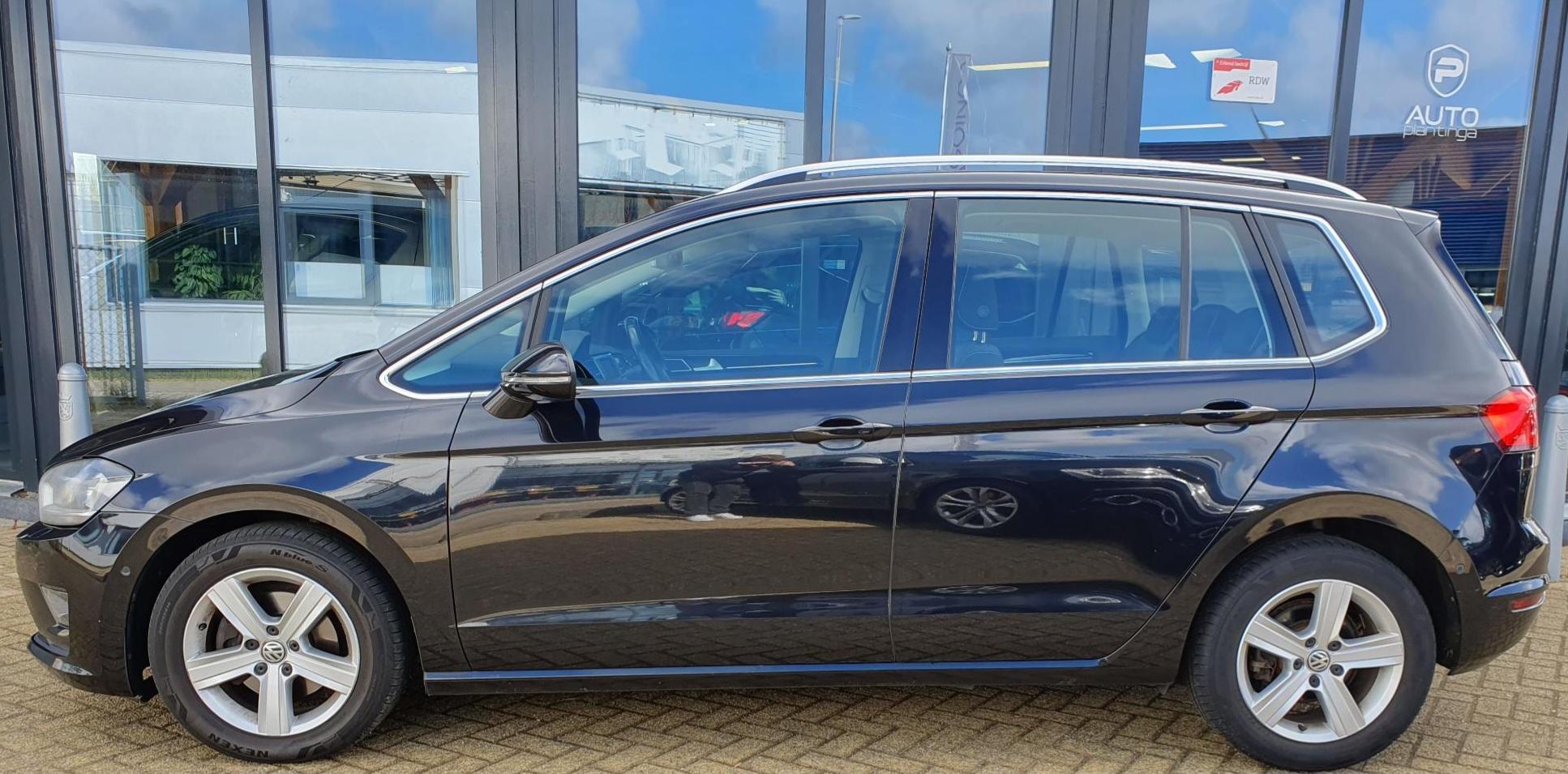 Foto van Volkswagen Golf Sportsvan