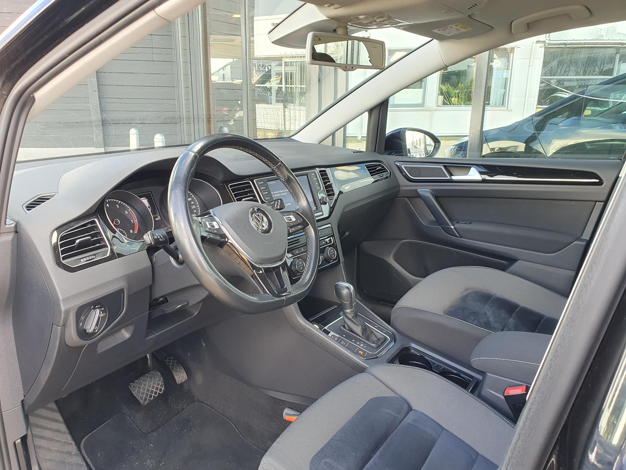 Foto van Volkswagen Golf Sportsvan