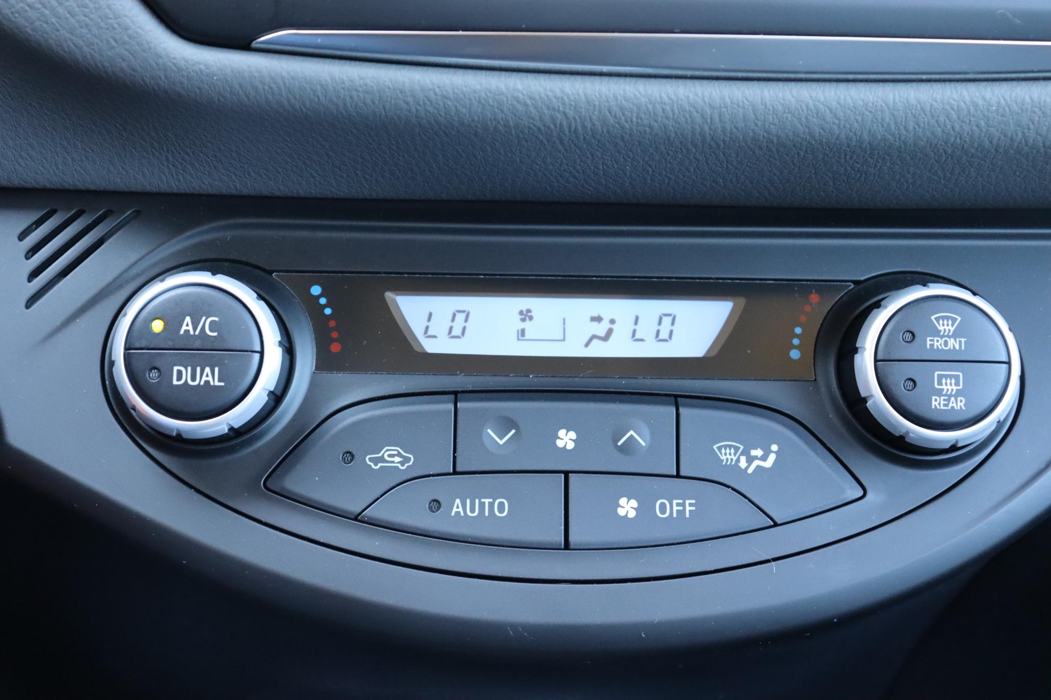 Foto van Toyota Toyota Yaris Hybrid