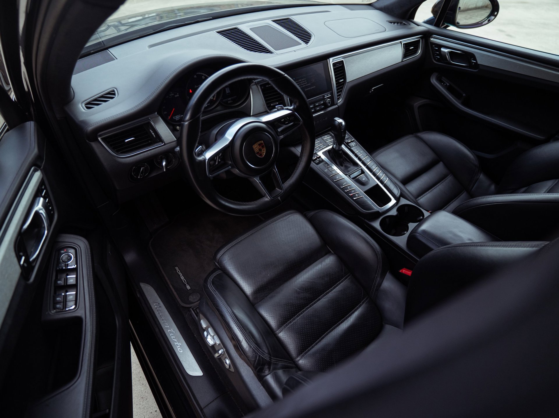 Foto van Porsche Macan Turbo