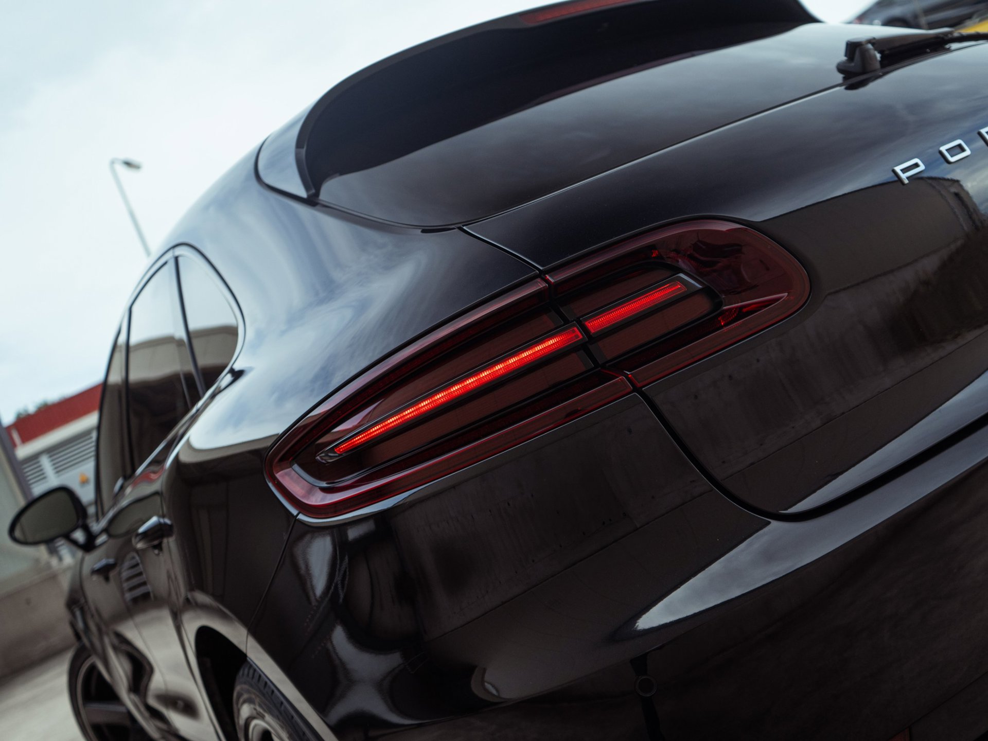 Foto van Porsche Macan Turbo