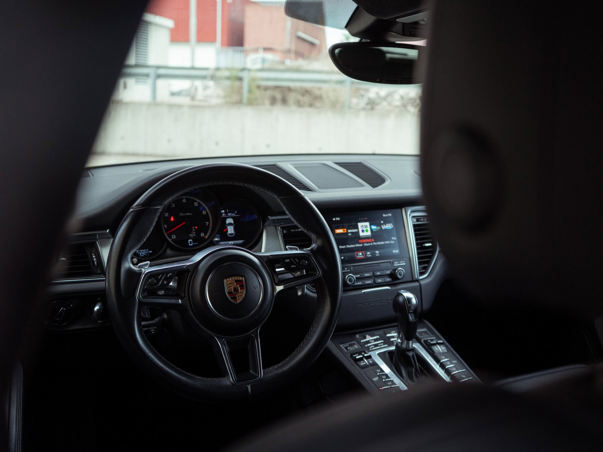 Foto van Porsche Macan Turbo