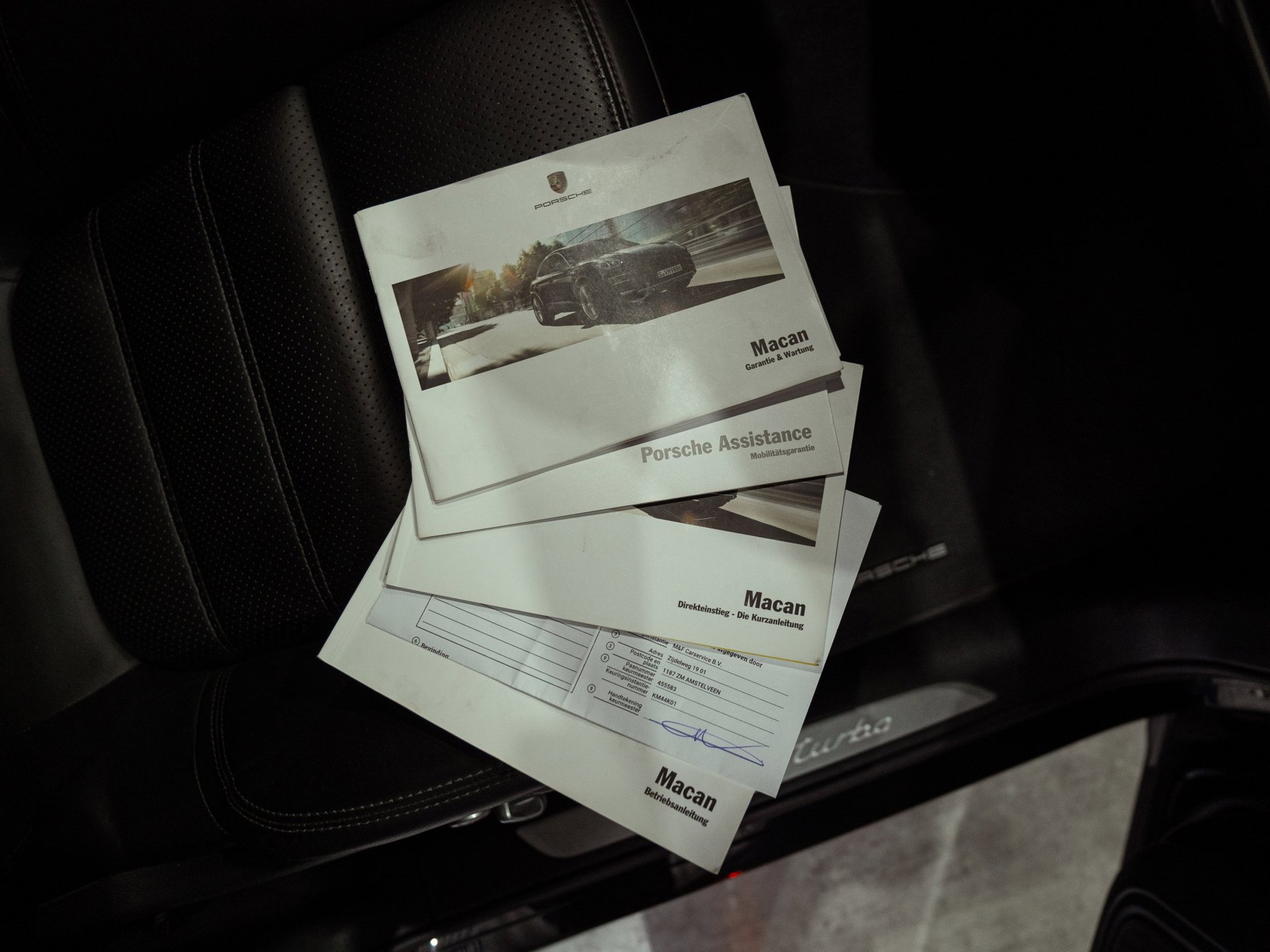 Foto van Porsche Macan Turbo