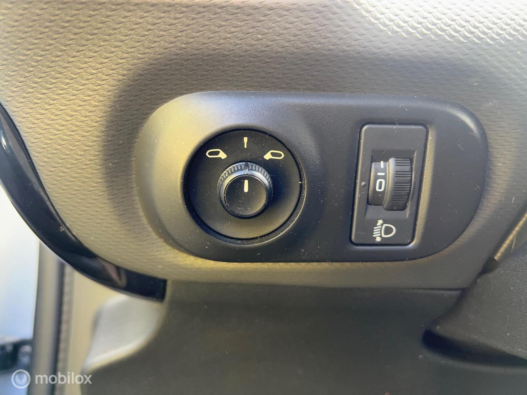Foto van Citroen C4 Cactus
