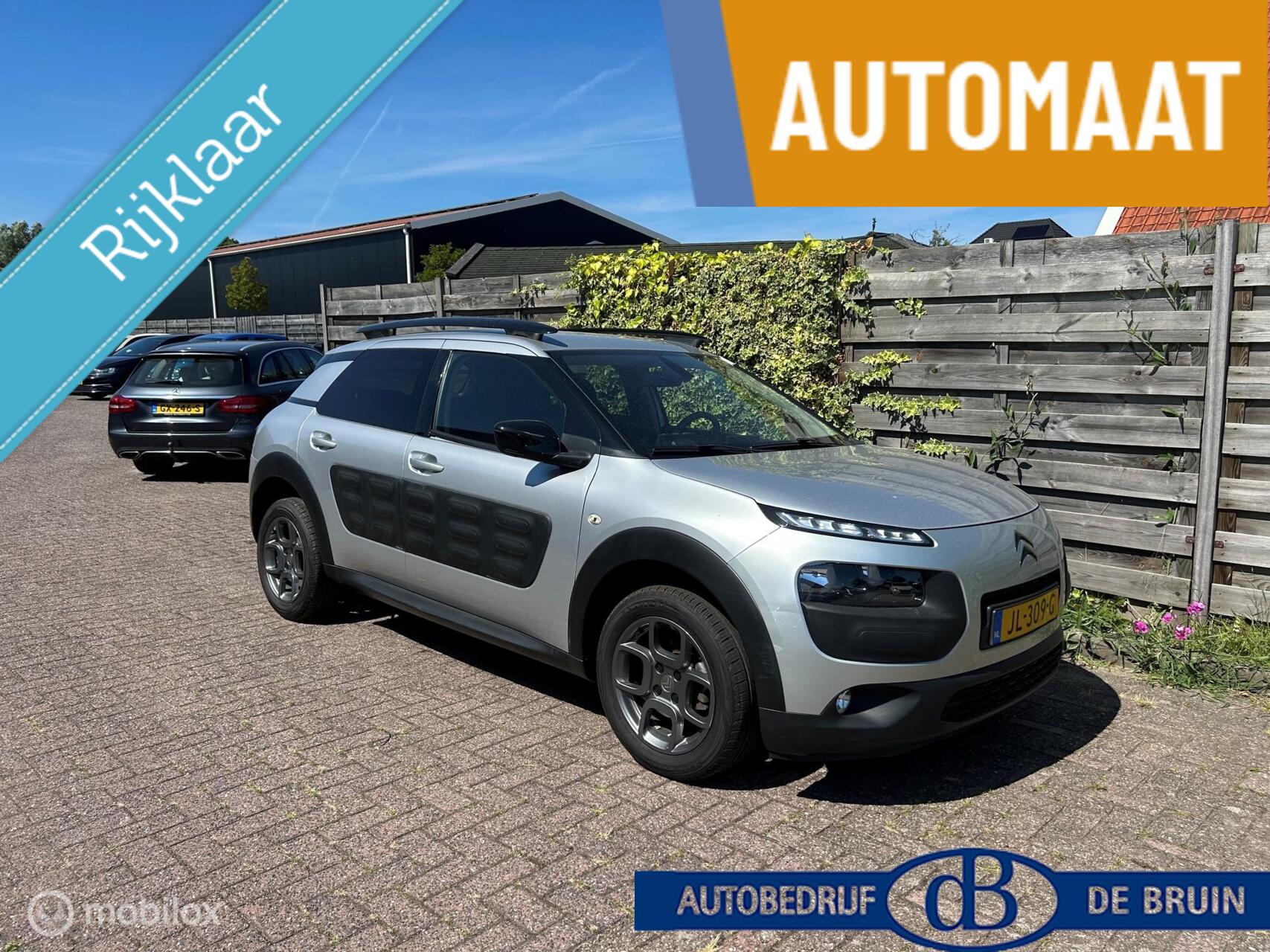 Citroen C4 Cactus 1.2 PureTech Shine Automaat 2016 - voorkant