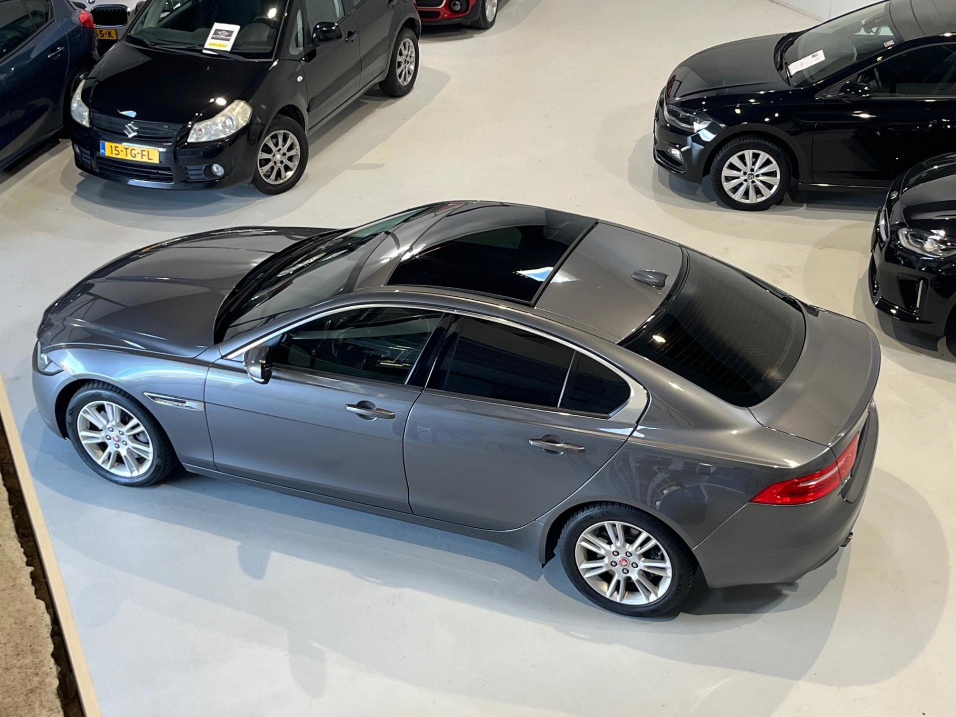 Foto van Jaguar Jaguar Xe