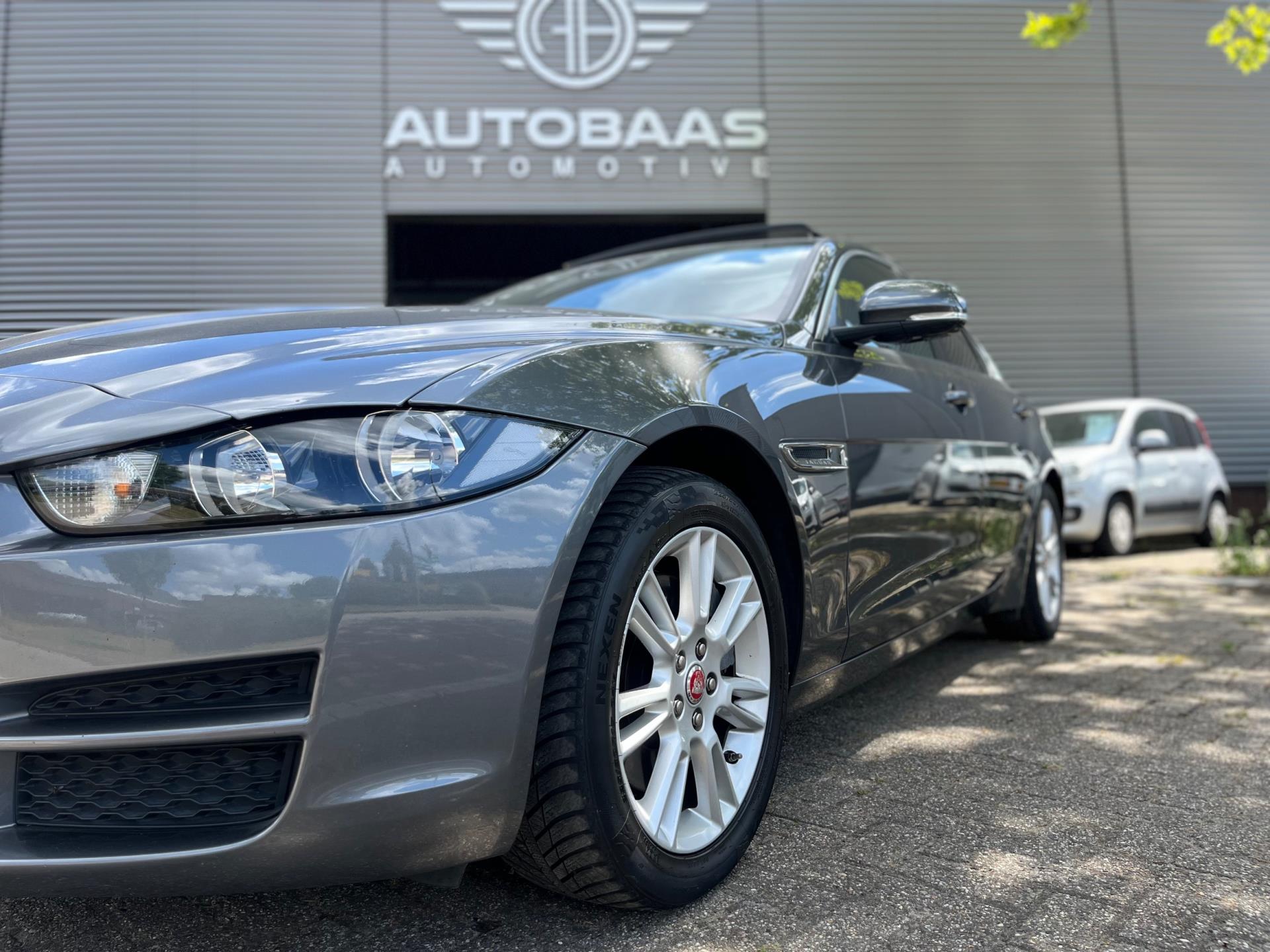 Foto van Jaguar Jaguar Xe