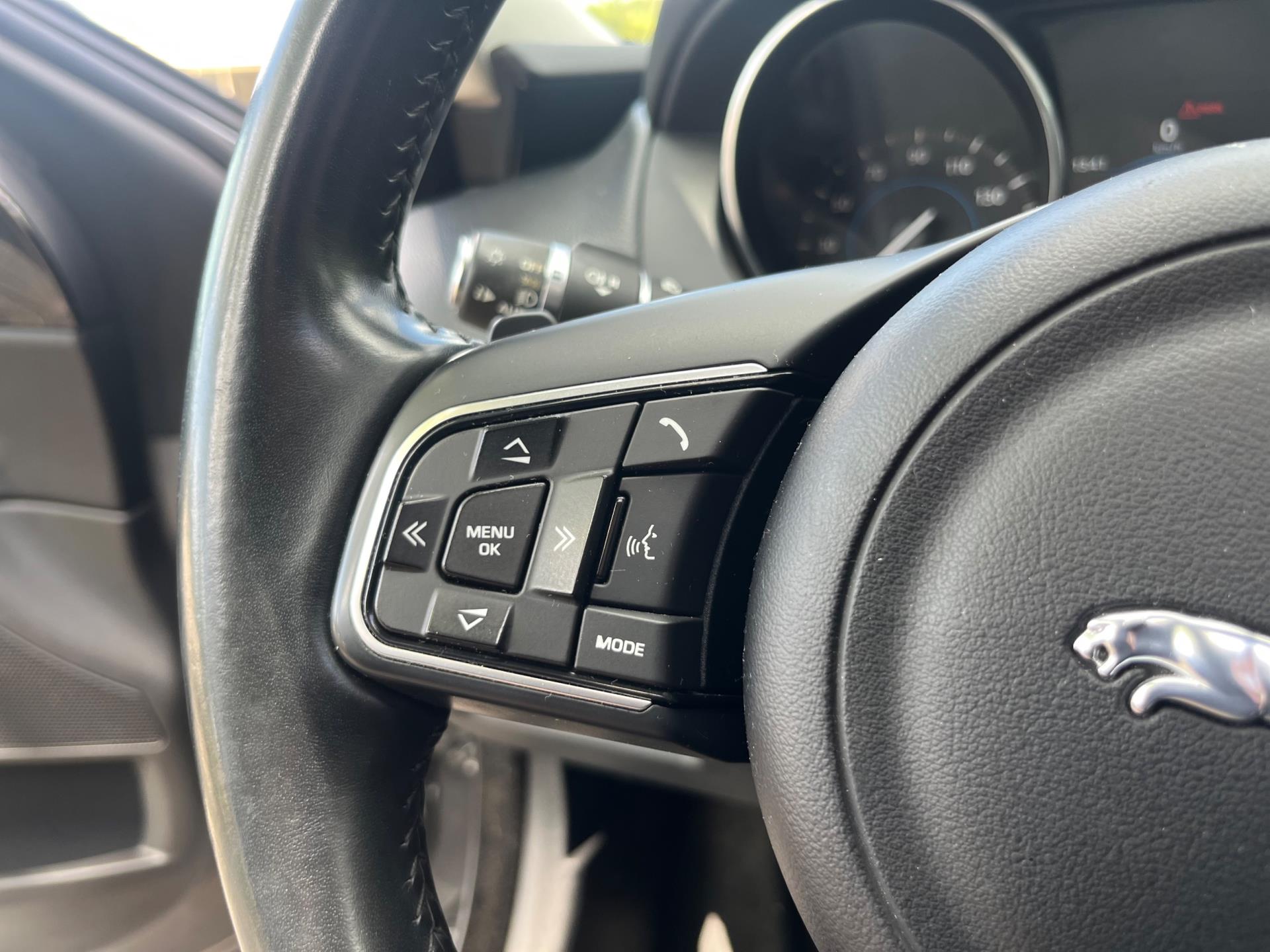 Foto van Jaguar Jaguar Xe