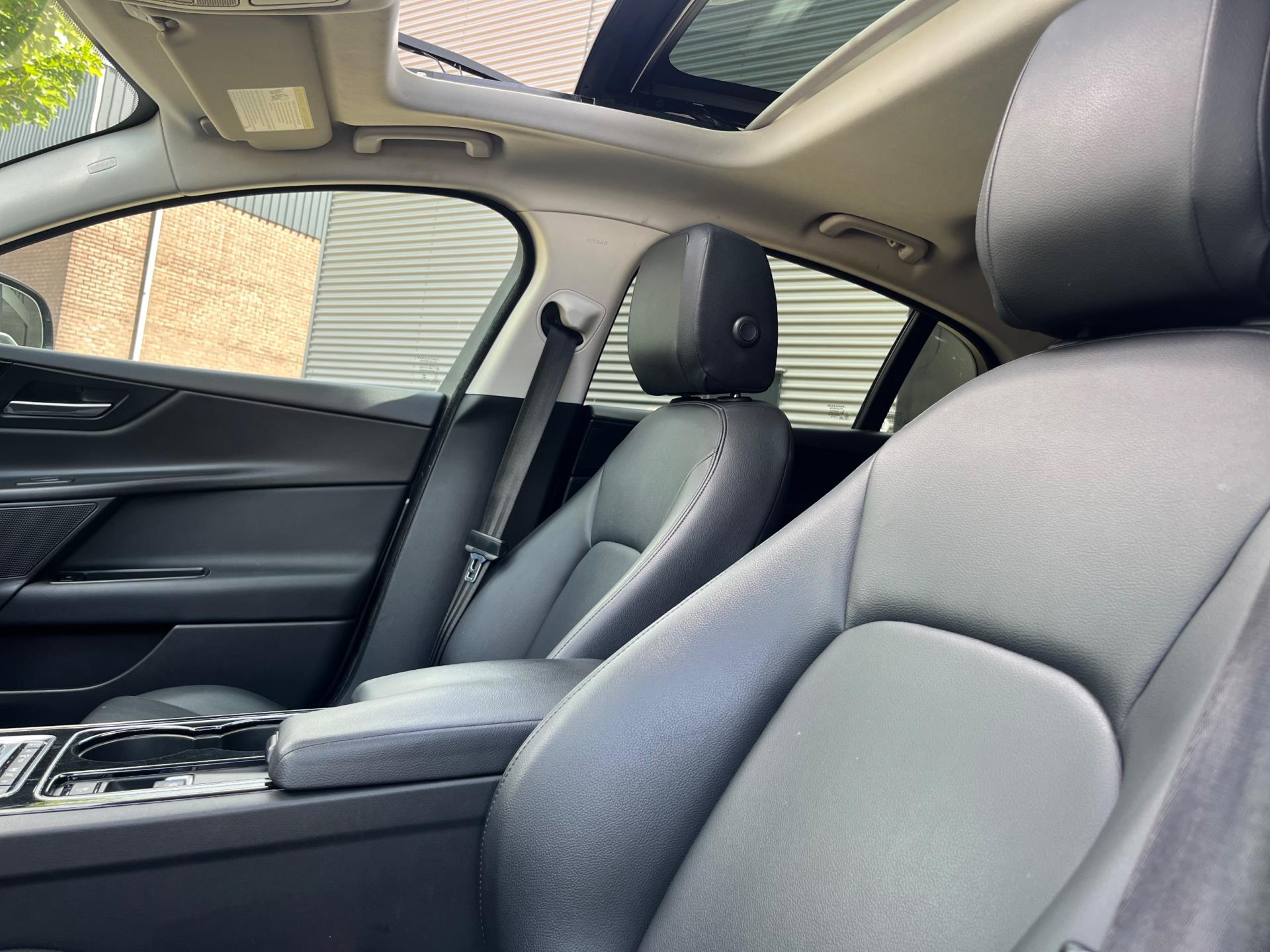 Foto van Jaguar Jaguar Xe