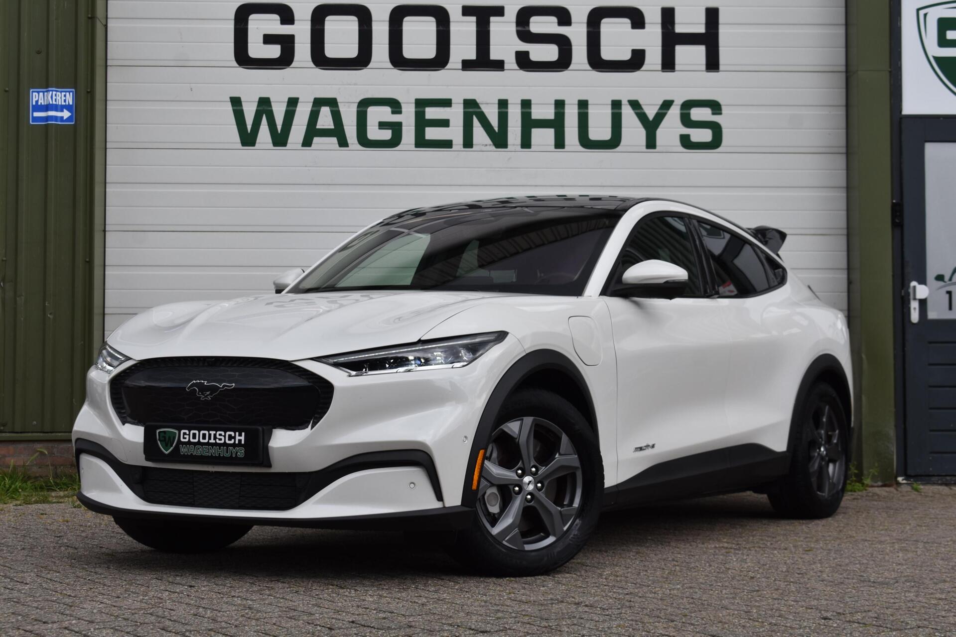 Ford Mustang Mach-e RWD 75 kWh | Pano | Leder | B&O| Winterpakket | 2021 - voorkant