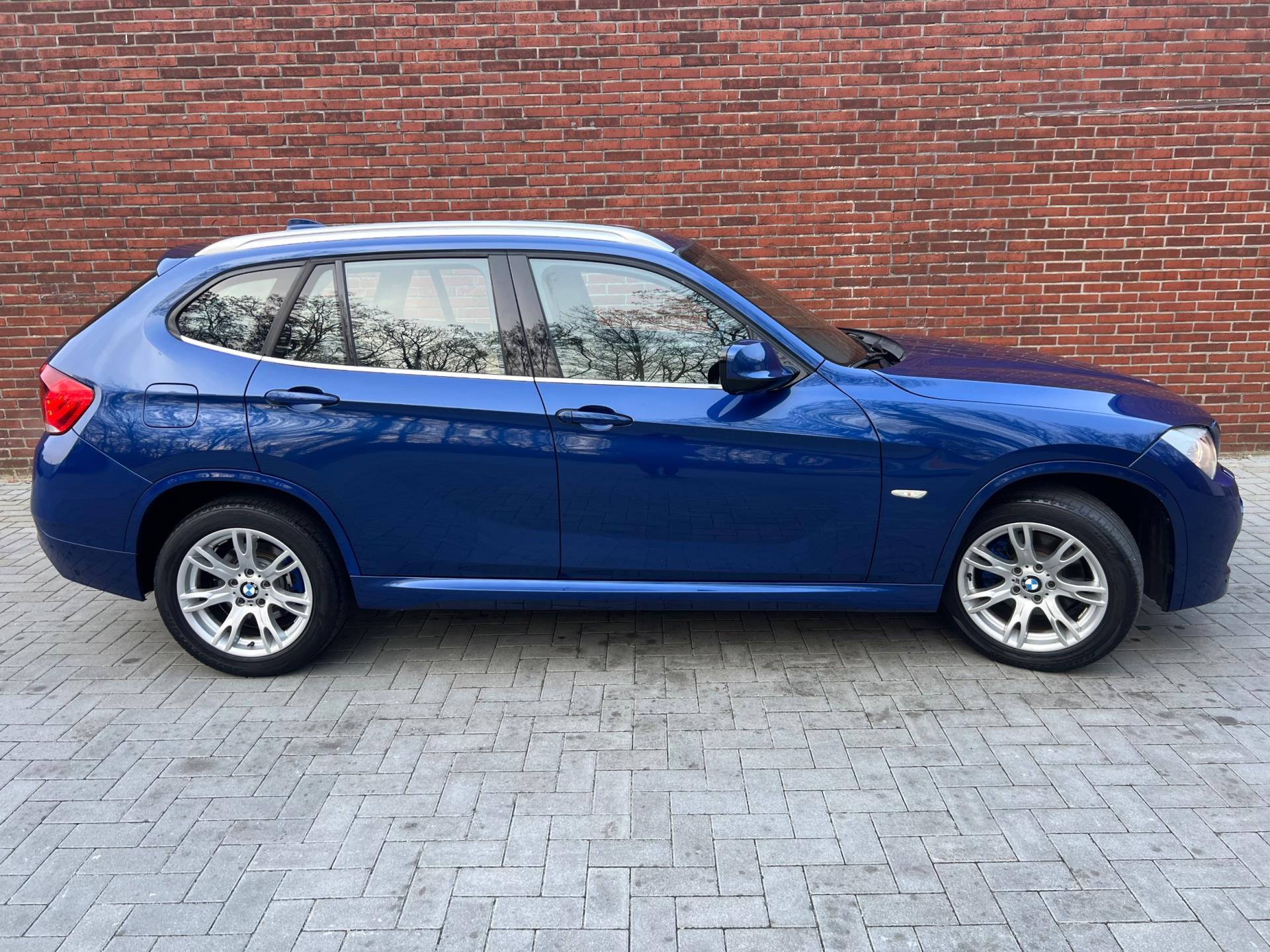 Foto van BMW X1 Xdrive20i